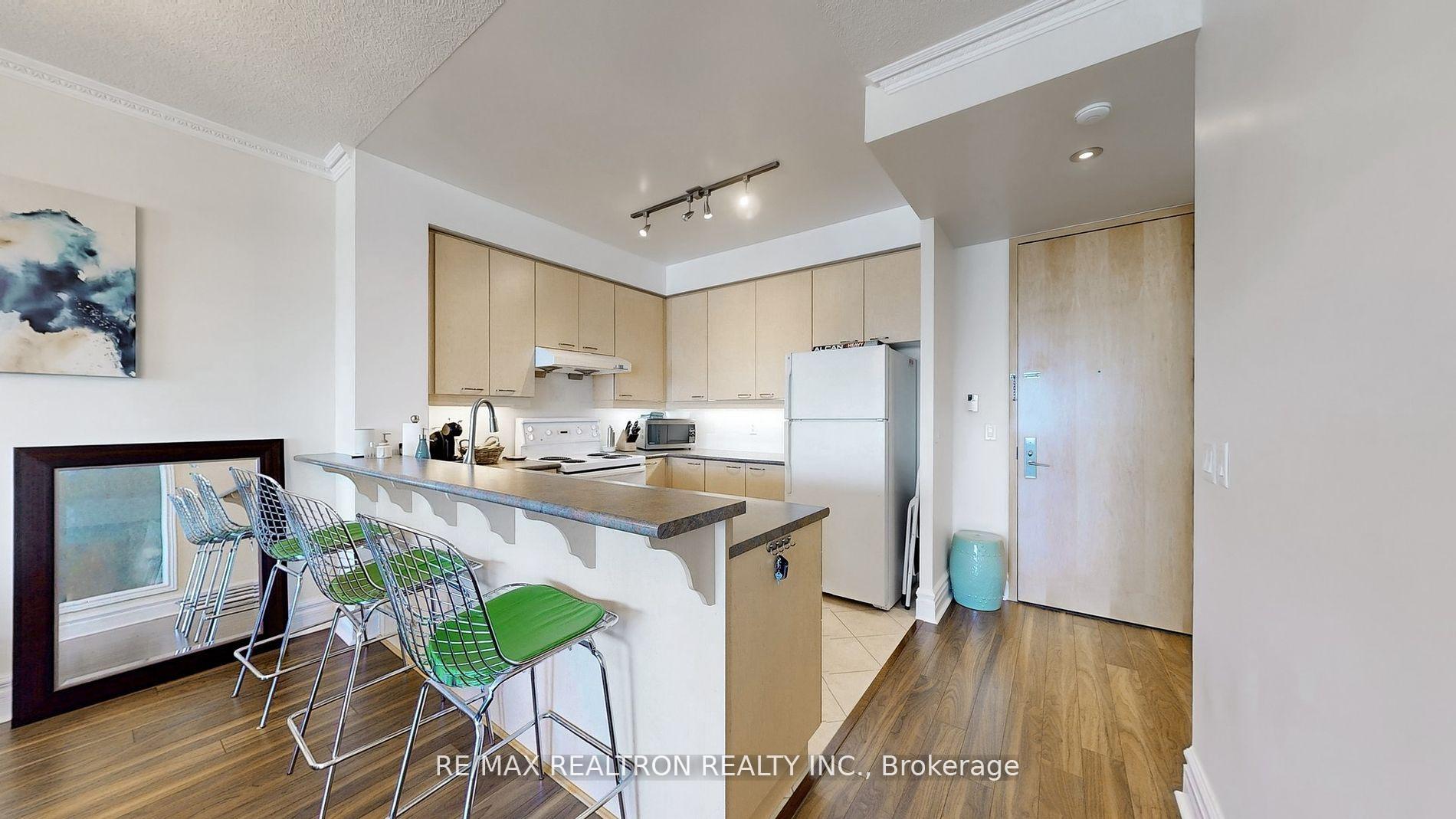 Photo 10 of Unit Lph 6, 48 Suncrest Boulevard, Markham, Commerce Valley — HOMEH