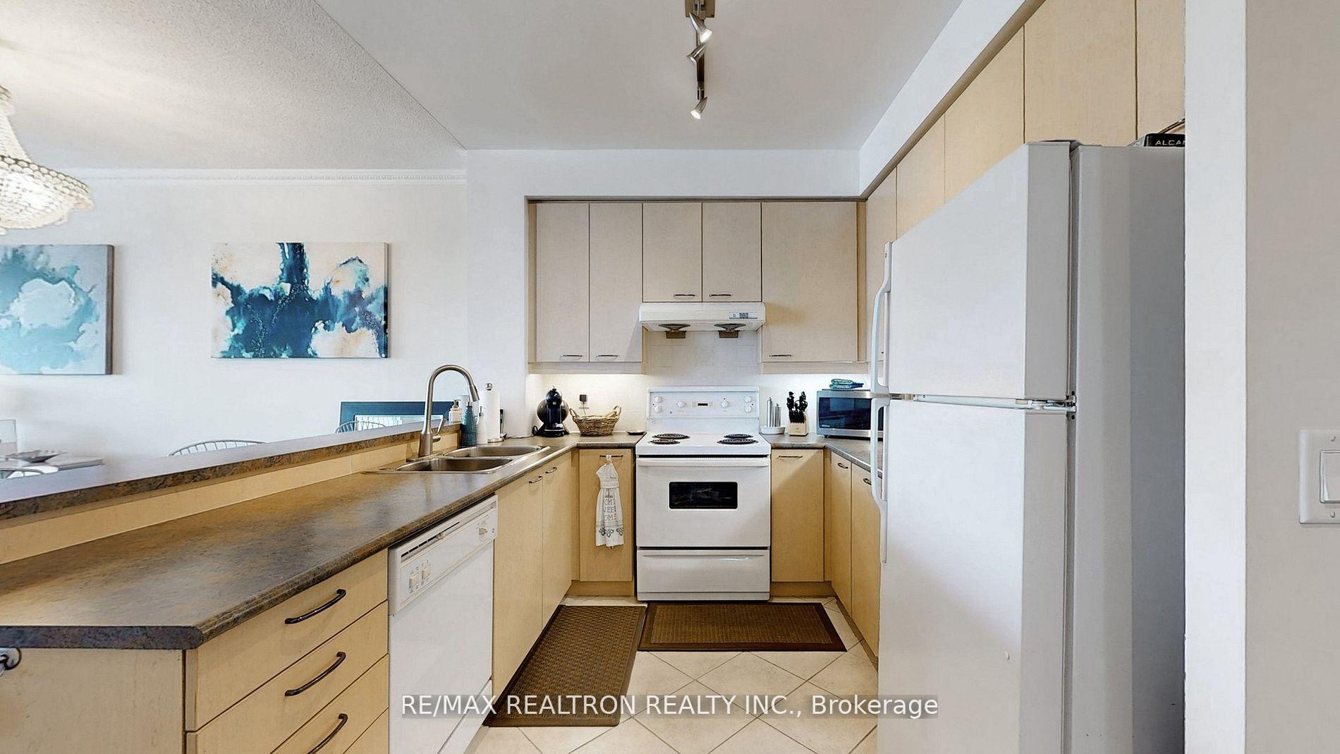 Photo 16 of Unit Lph 6, 48 Suncrest Boulevard, Markham, Commerce Valley — HOMEH