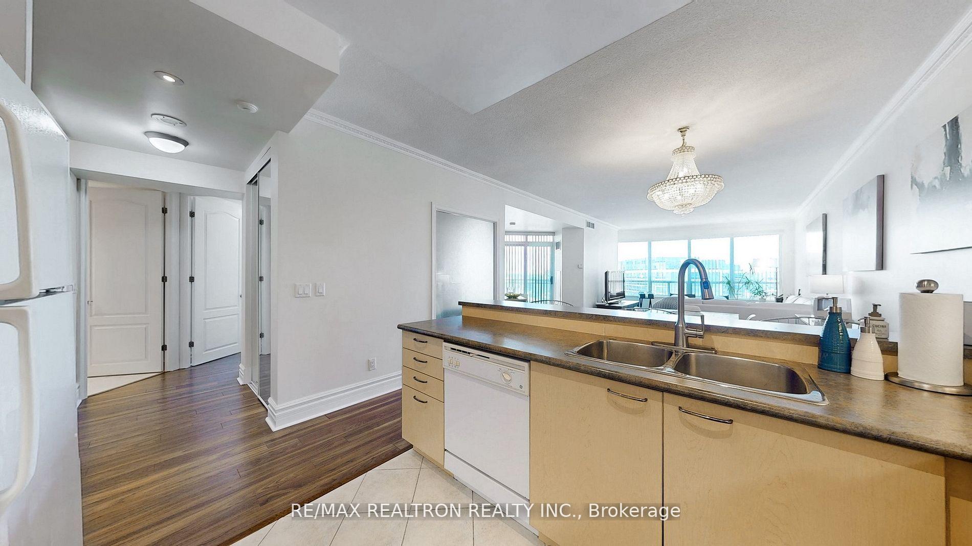 Photo 14 of Unit Lph 6, 48 Suncrest Boulevard, Markham, Commerce Valley — HOMEH