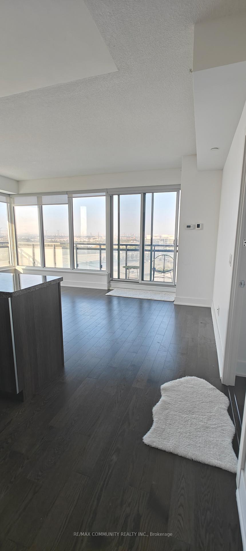 Photo 5 of Unit 1105, 8081 Birchmount Road, Markham, Unionville — HOMEH