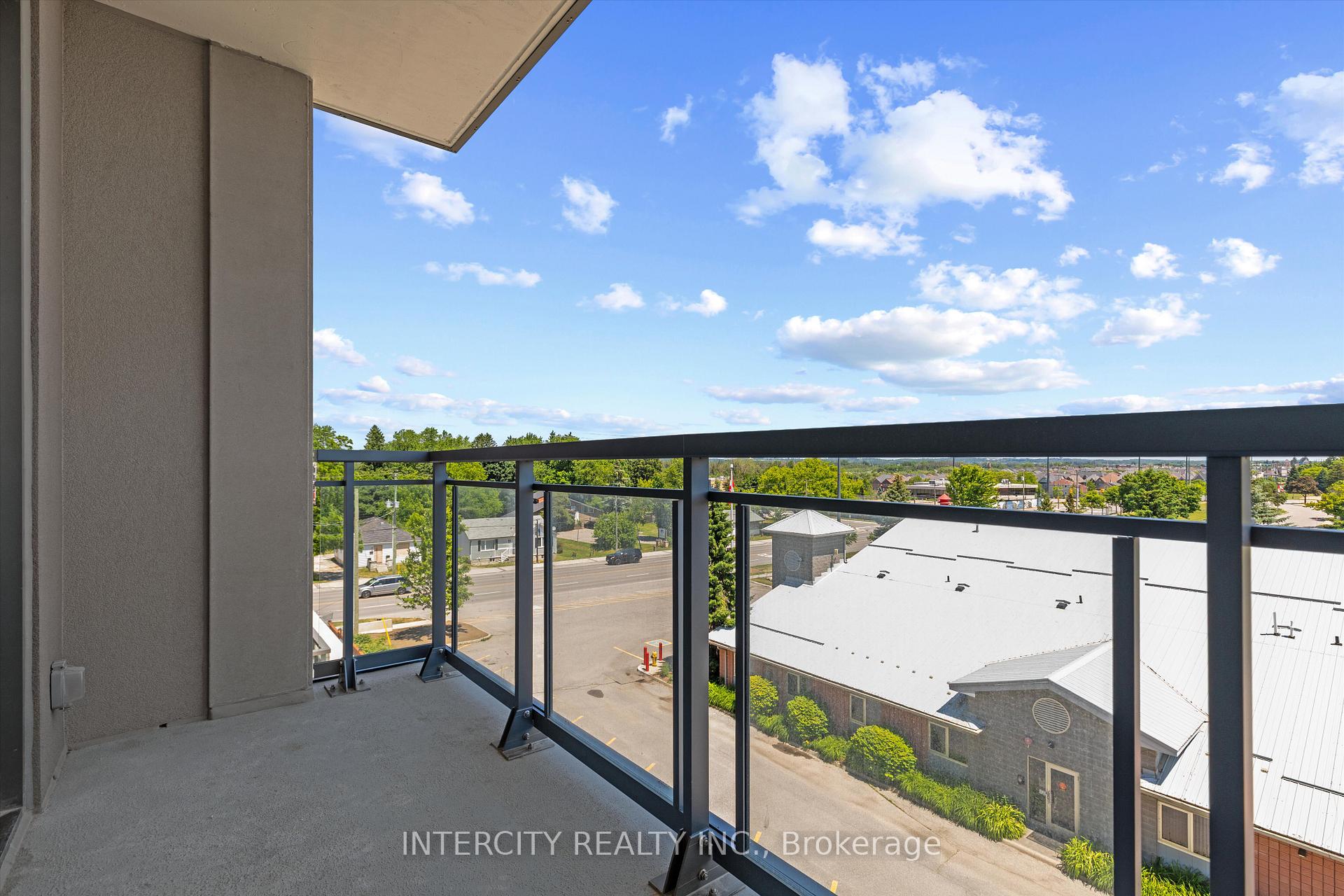 Photo 9 of Unit 445, 2075 King Road, King, King City — HOMEH