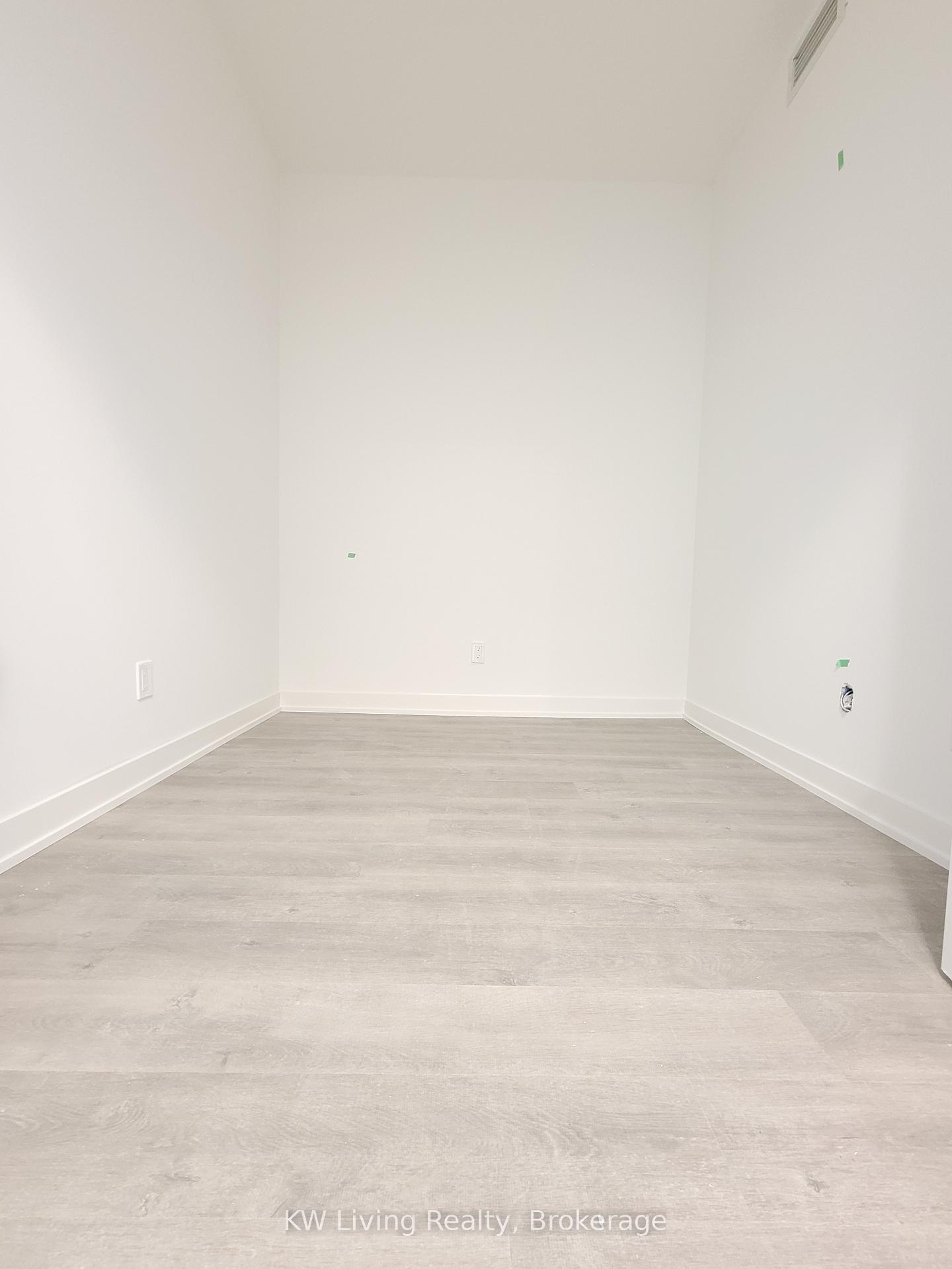 Photo 2 of Unit 720, 38 Simcoe Promenade, Markham, Unionville — HOMEH
