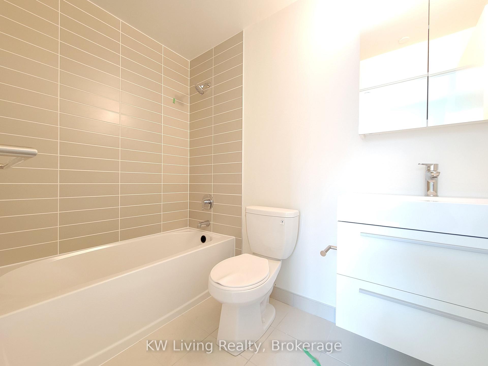 Photo 6 of Unit 720, 38 Simcoe Promenade, Markham, Unionville — HOMEH