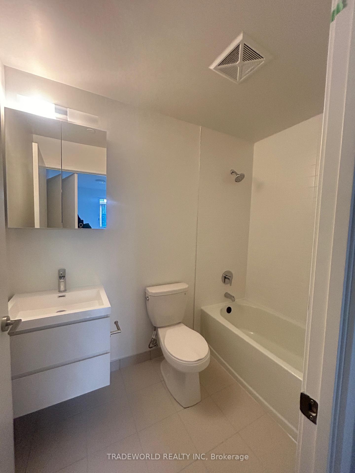 Photo 14 of Unit 714, 292 Verdale Crossing, Markham, Unionville — HOMEH