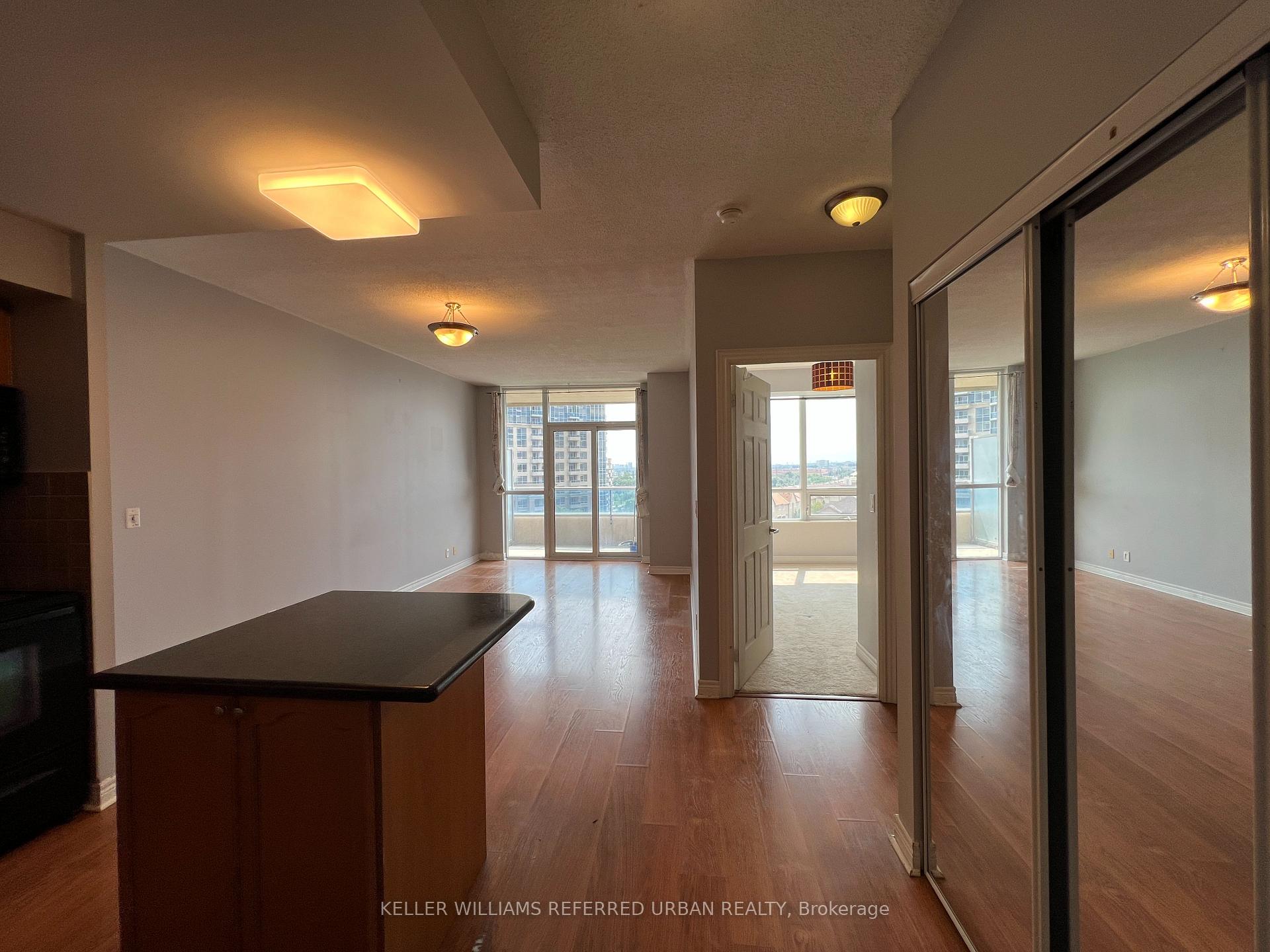 Photo 3 of Unit 907, 33 Cox Boulevard, Markham, Unionville — HOMEH