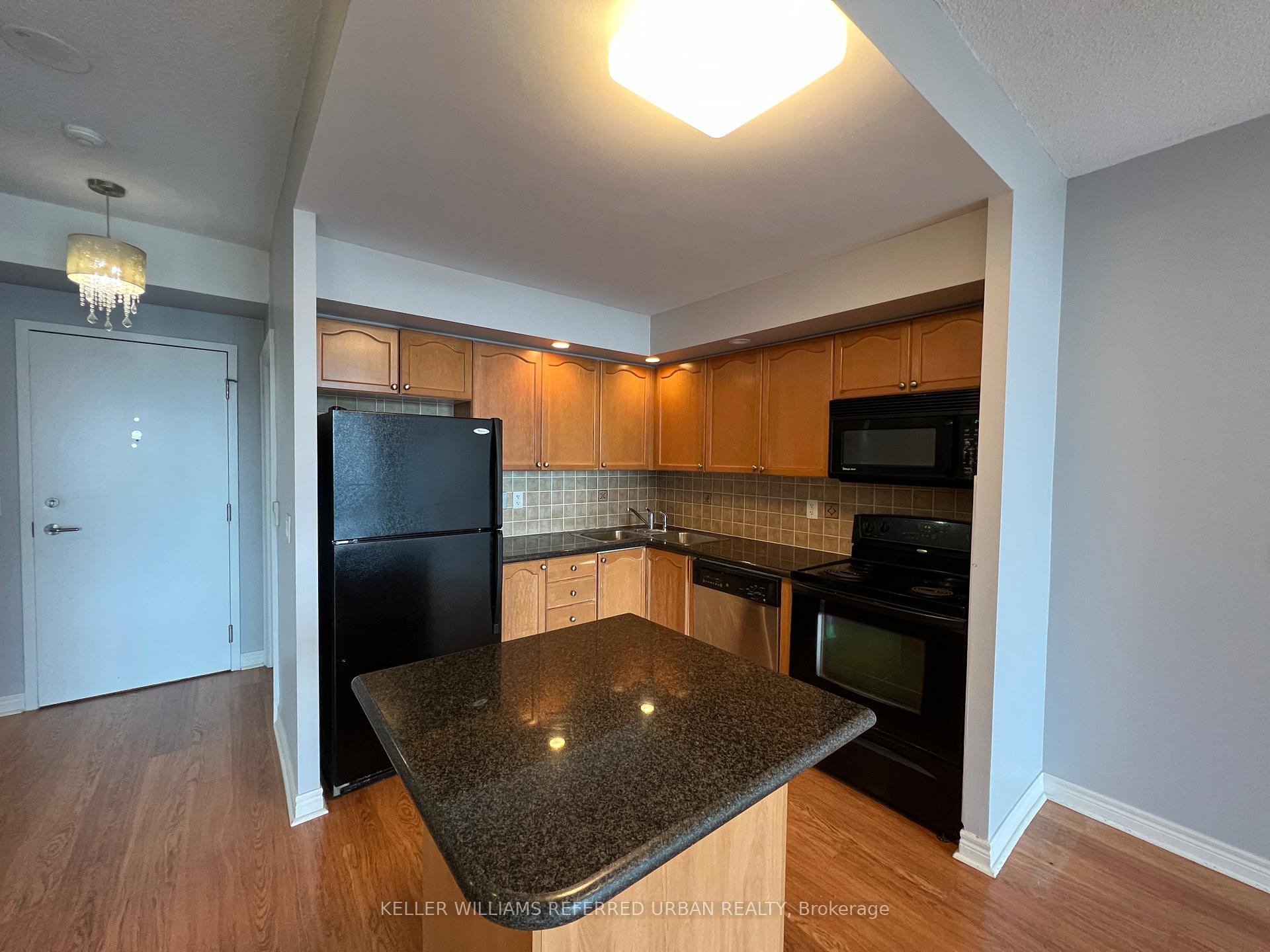 Photo 8 of Unit 907, 33 Cox Boulevard, Markham, Unionville — HOMEH