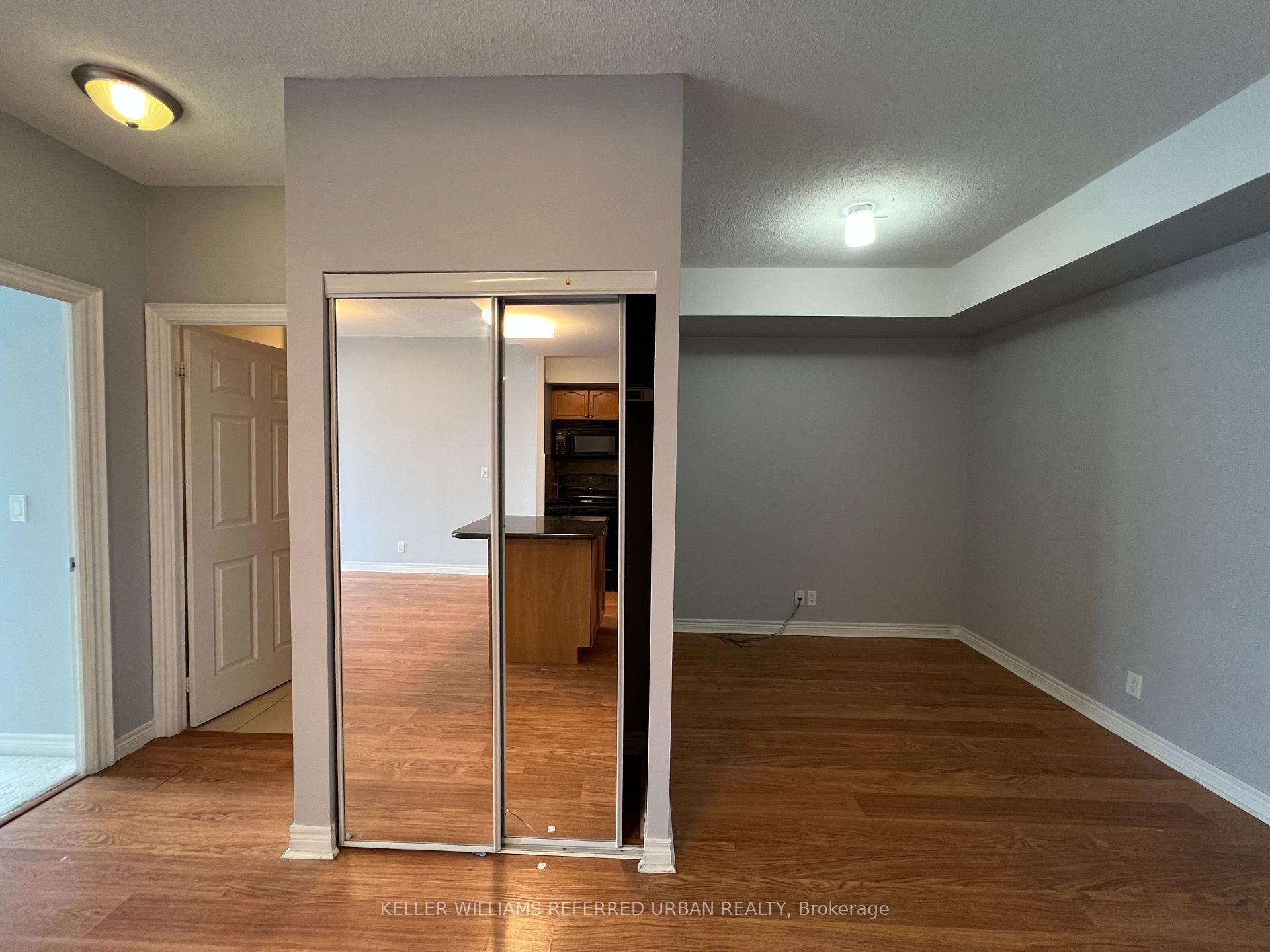 Photo 11 of Unit 907, 33 Cox Boulevard, Markham, Unionville — HOMEH