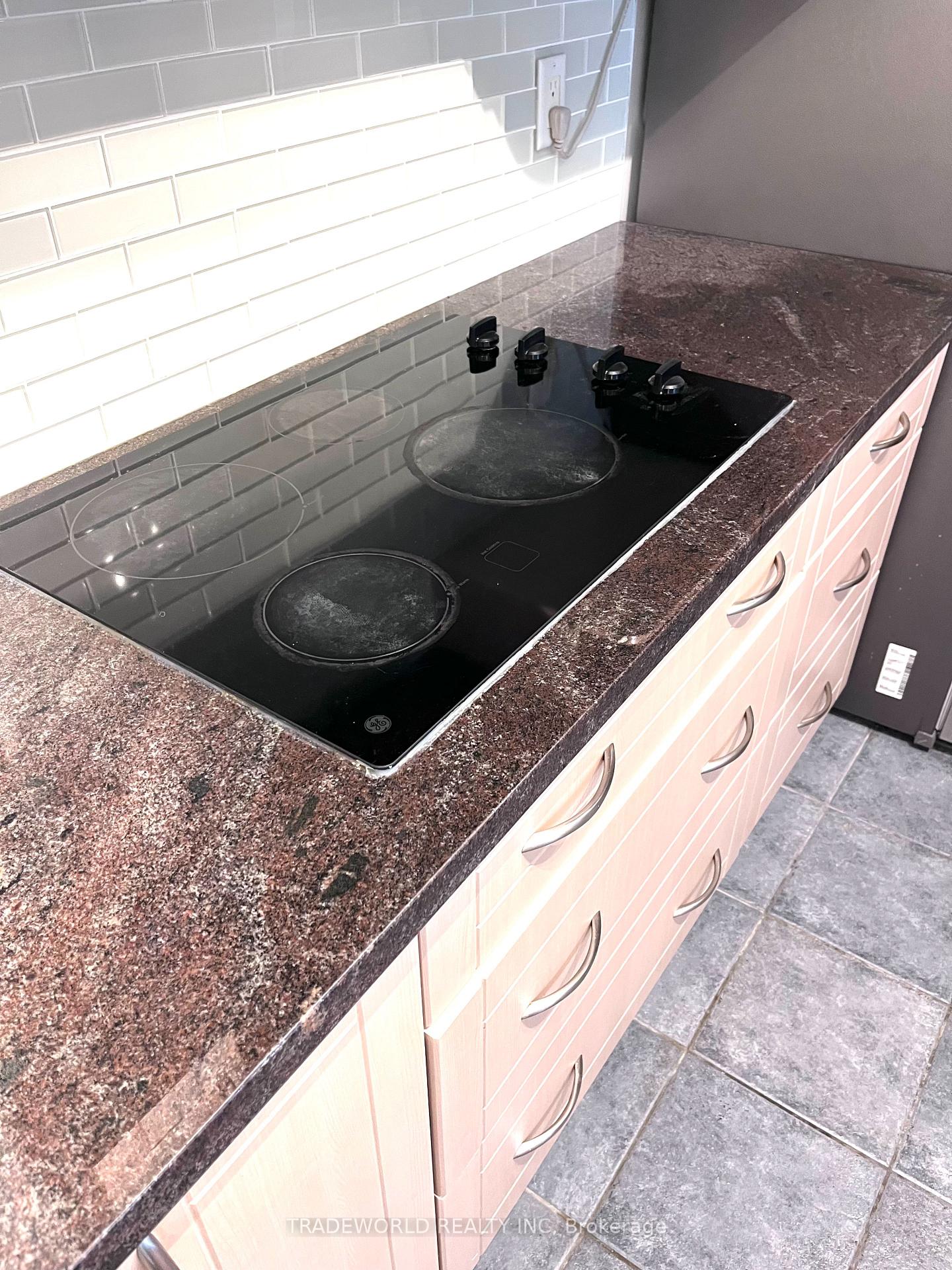 Photo 19 of Unit 706, 51 Times Avenue, Markham, Commerce Valley — HOMEH