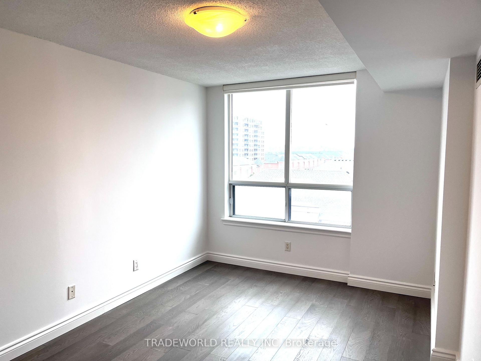 Photo 6 of Unit 706, 51 Times Avenue, Markham, Commerce Valley — HOMEH