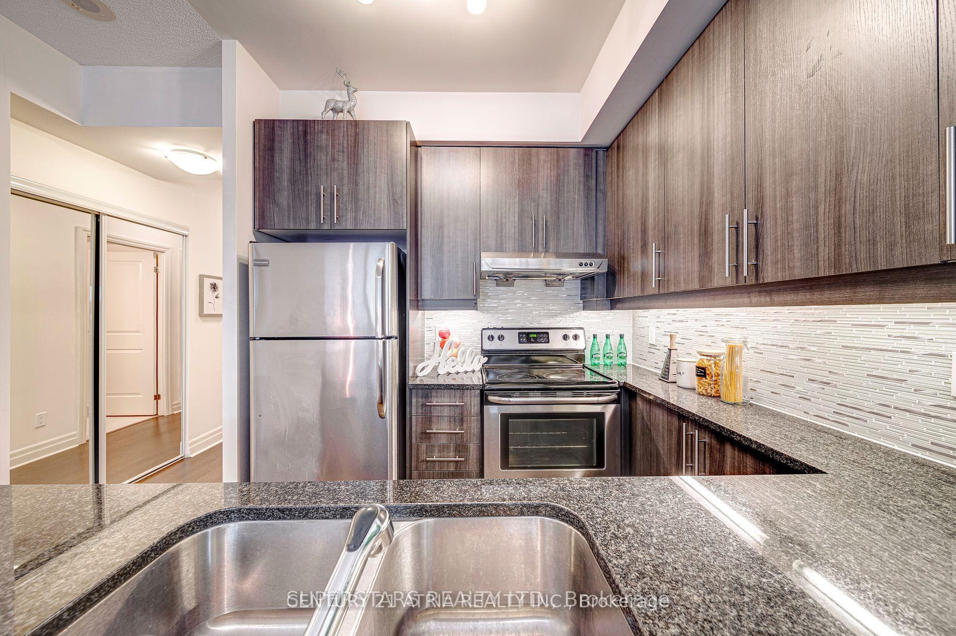 Photo 8 of Unit 311, 8110 Birchmount Road, Markham, Unionville — HOMEH