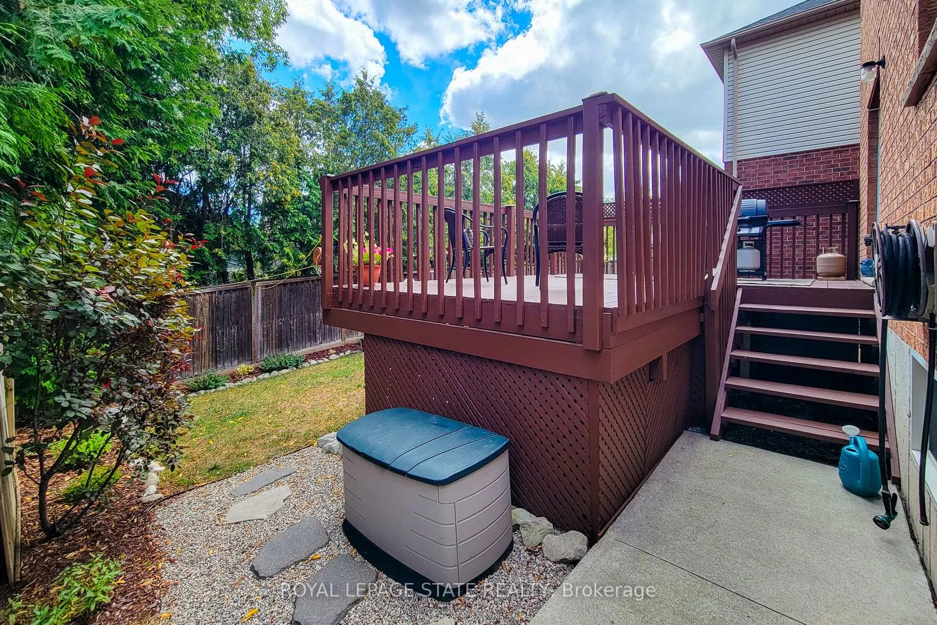 Photo 9 of Unit 9, 78 Peachwood Crescent, Hamilton, Stoney Creek — HOMEH