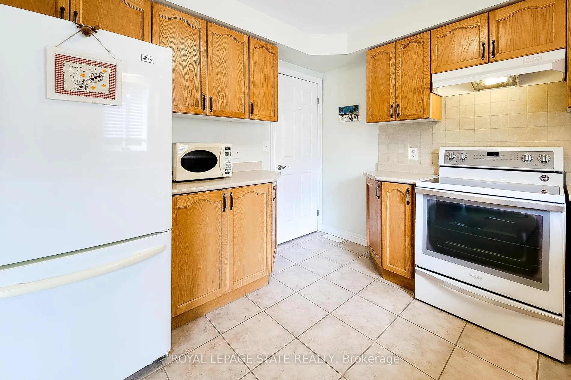Photo 26 of Unit 9, 78 Peachwood Crescent, Hamilton, Stoney Creek — HOMEH