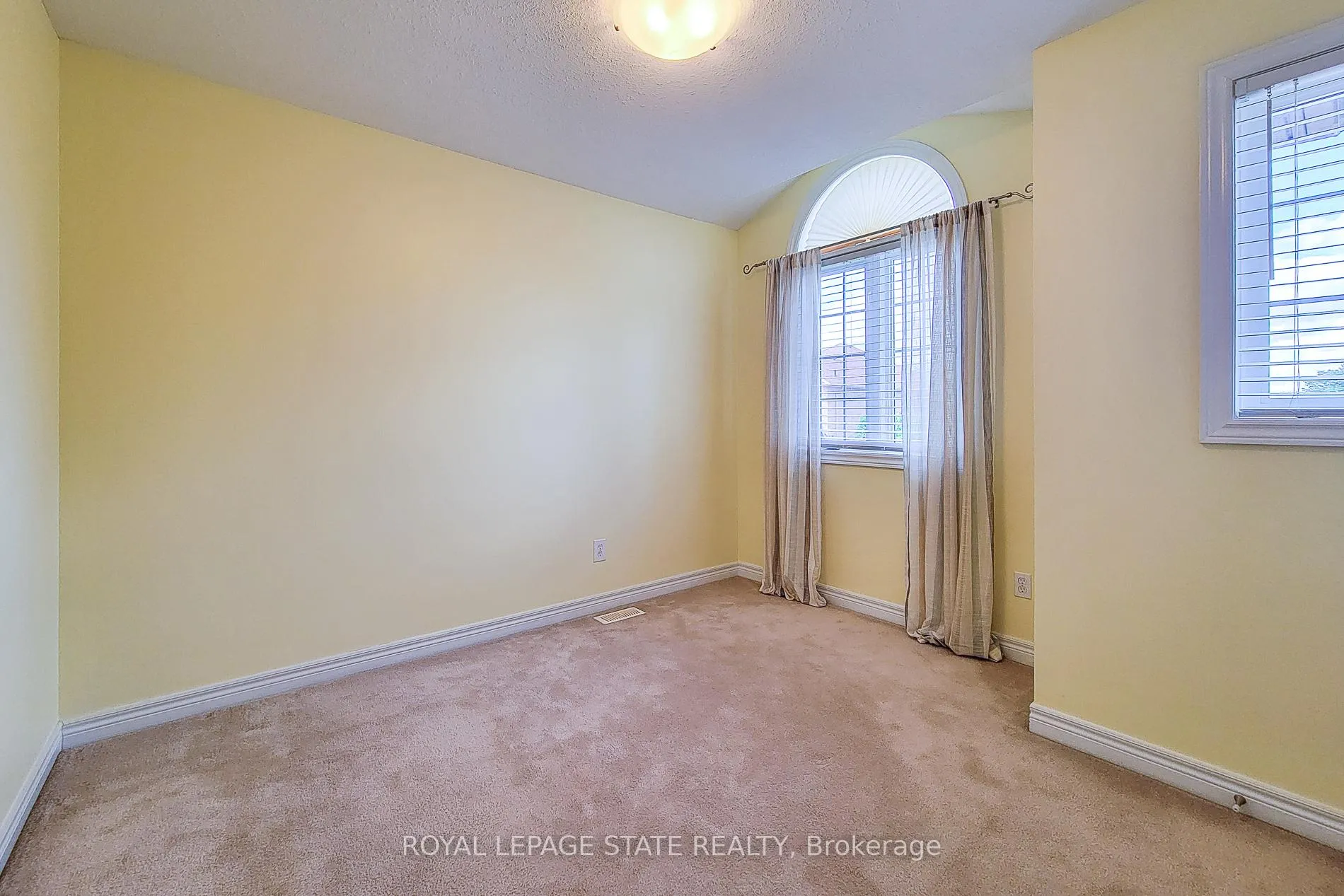 Photo 36 of Unit 9, 78 Peachwood Crescent, Hamilton, Stoney Creek — HOMEH