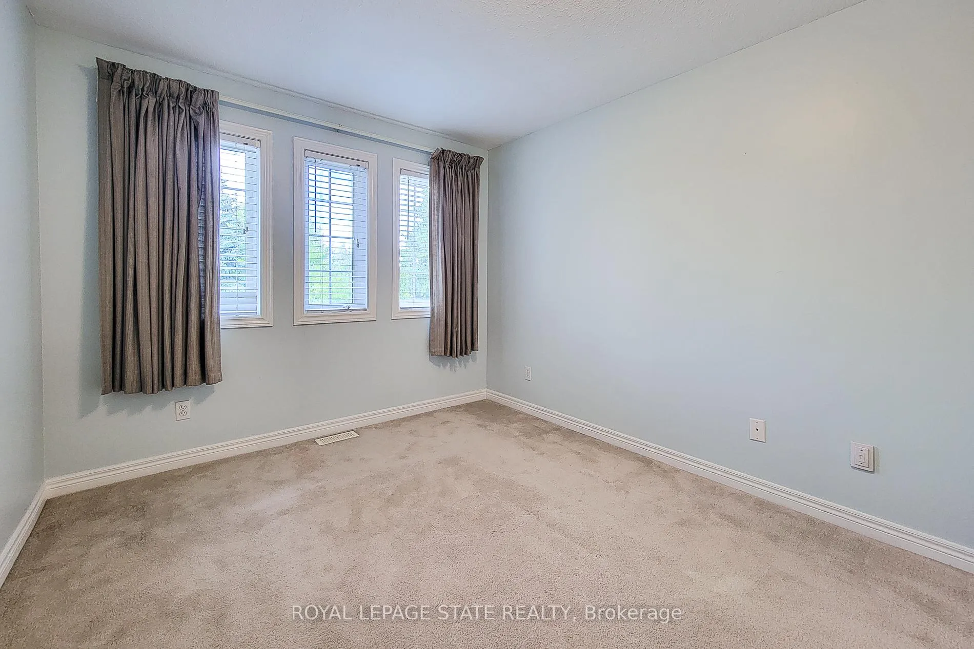 Photo 37 of Unit 9, 78 Peachwood Crescent, Hamilton, Stoney Creek — HOMEH