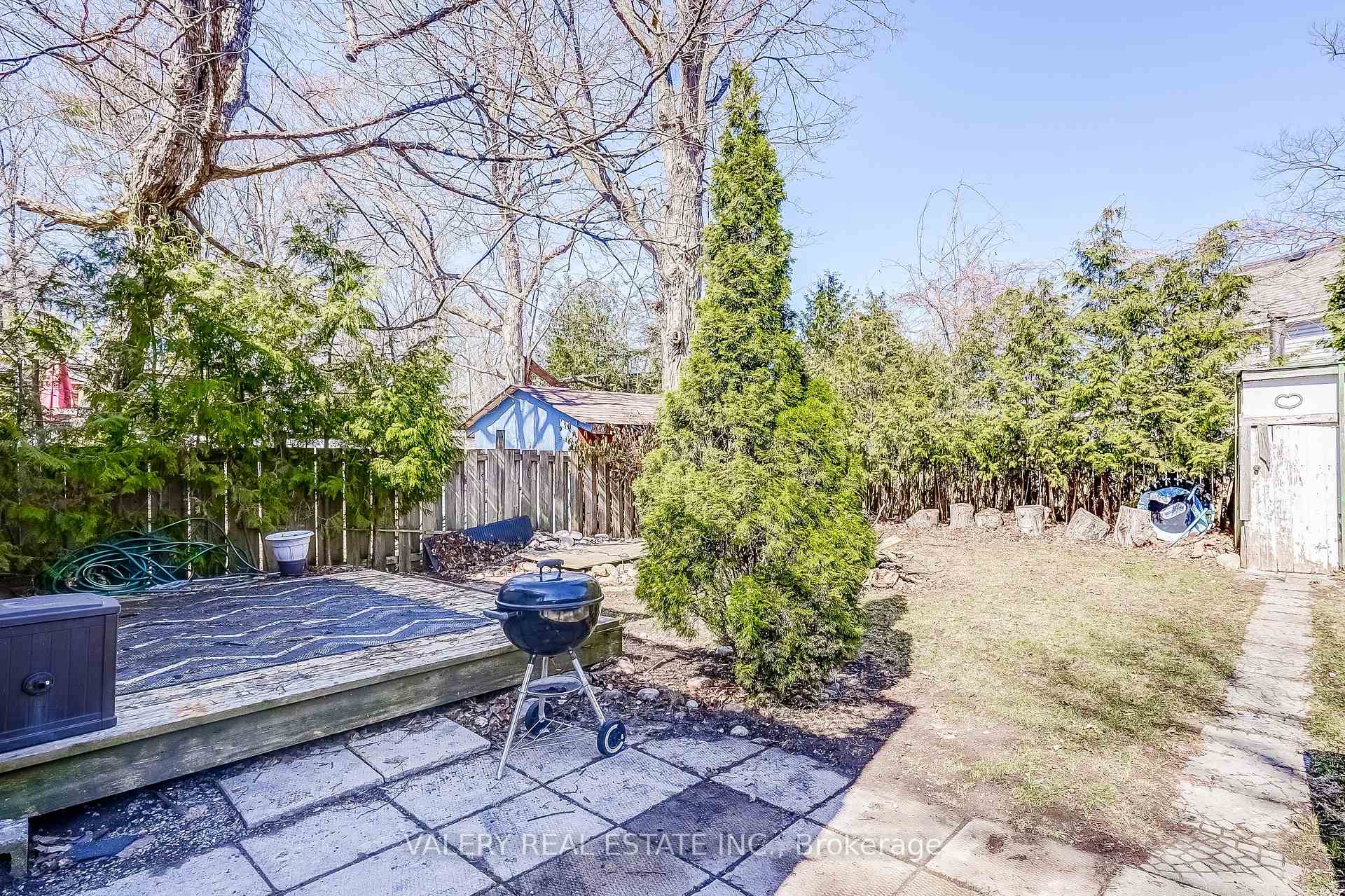 Photo 4 of 1004 Lake Drive E, Georgina, Sutton & Jackson's Point — HOMEH