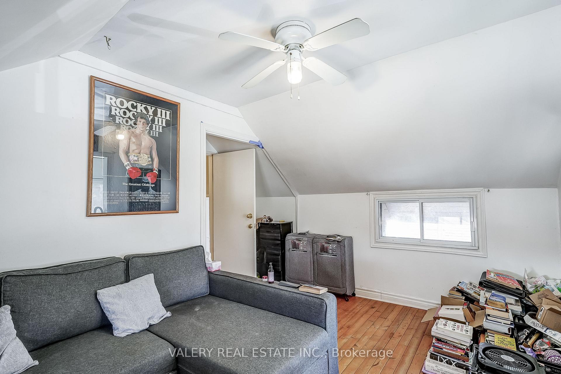 Photo 7 of 1004 Lake Drive E, Georgina, Sutton & Jackson's Point — HOMEH