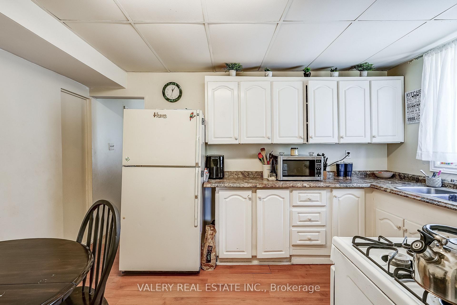 Photo 20 of 1004 Lake Drive E, Georgina, Sutton & Jackson's Point — HOMEH