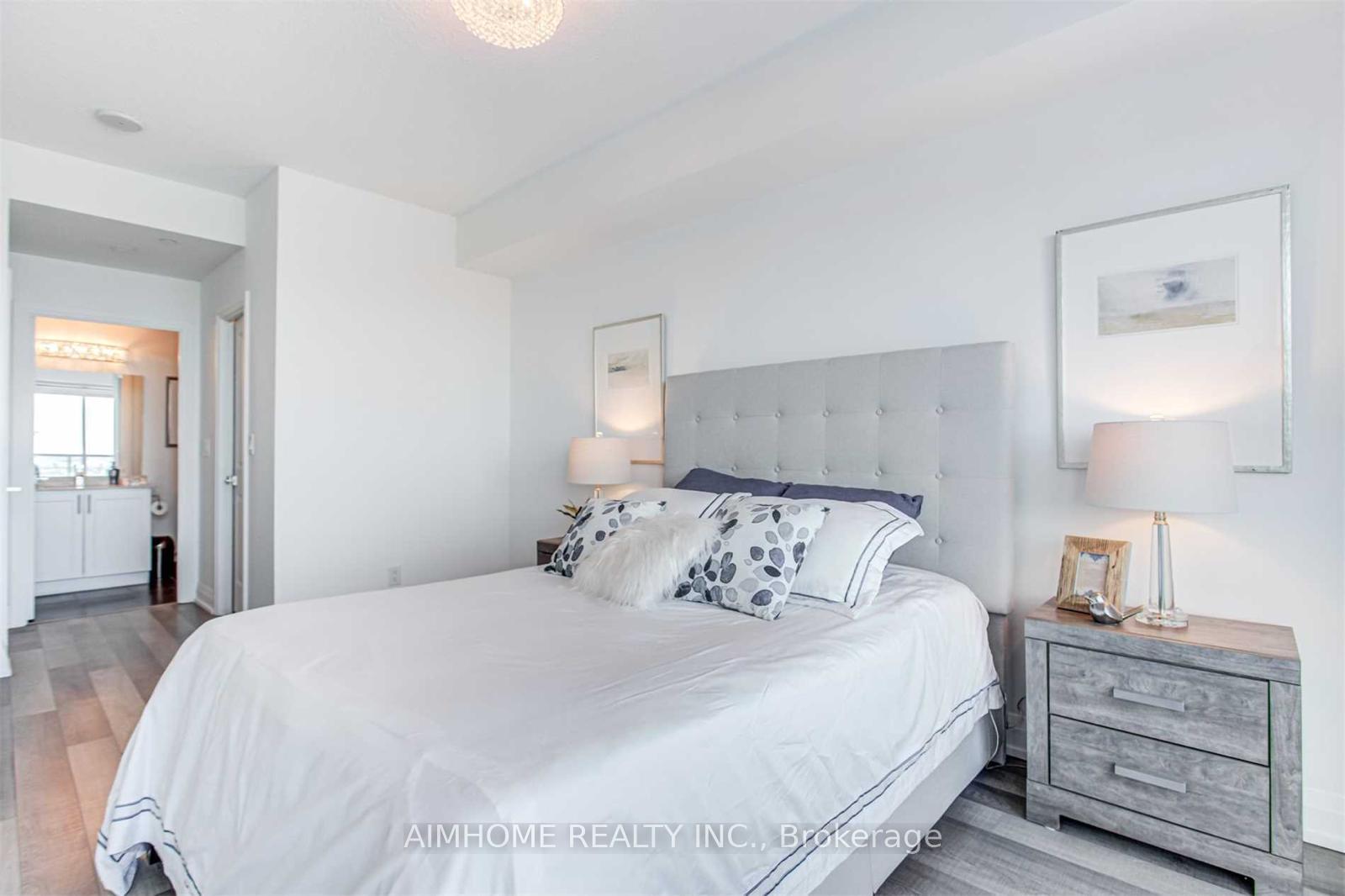 Photo 13 of Unit PH101, 7171 Yonge Street, Markham, Grandview — HOMEH