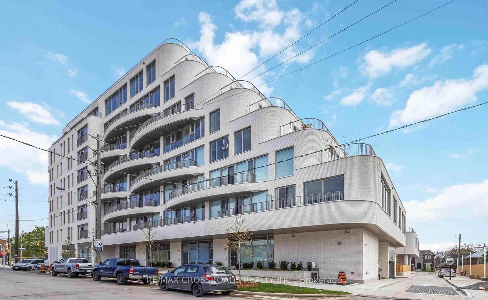 Front of Unit 516, 689 The Queensway Drive