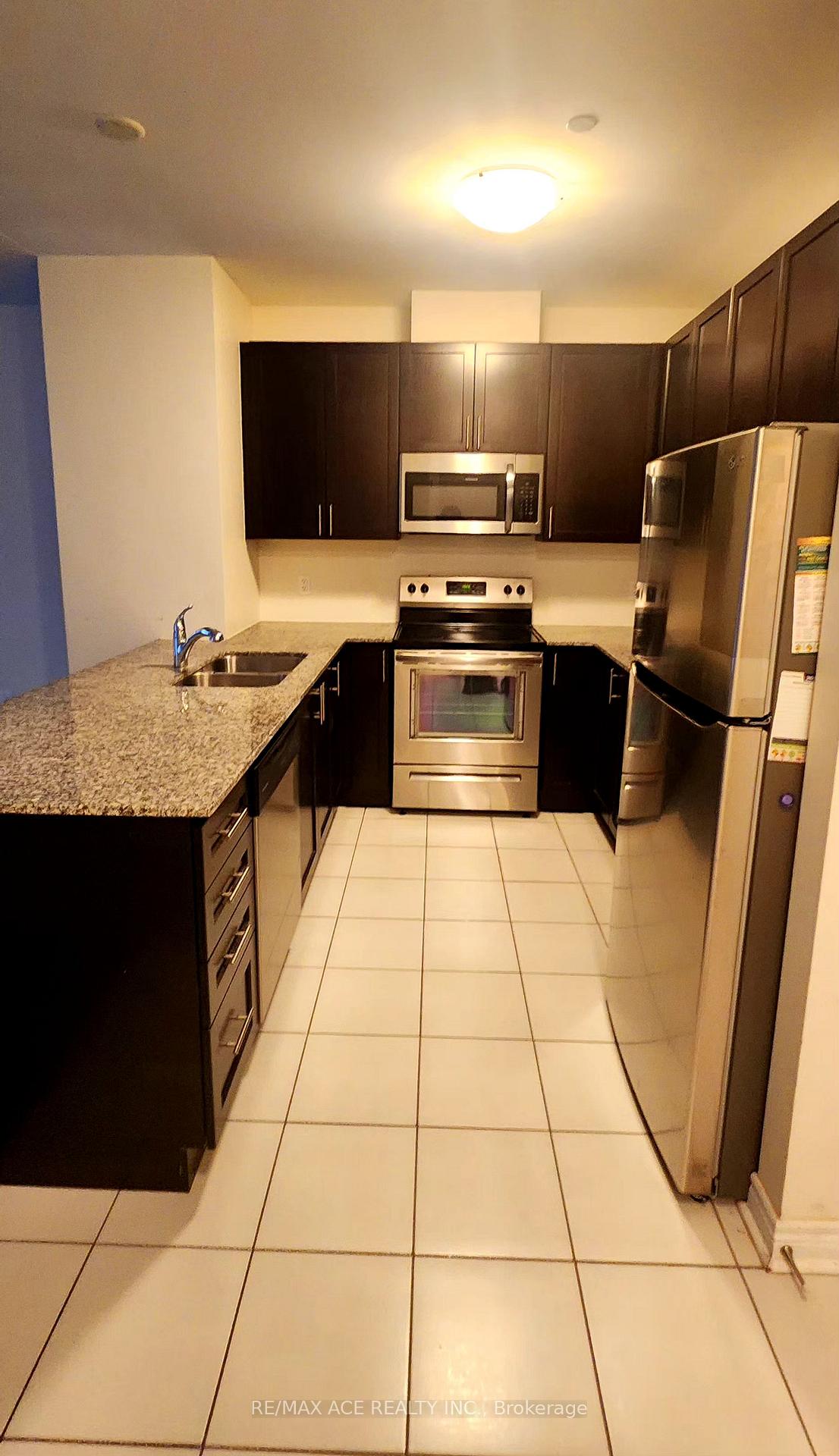 Photo 12 of Unit 533, 7325 Markham Road, Markham, Cedarwood — HOMEH