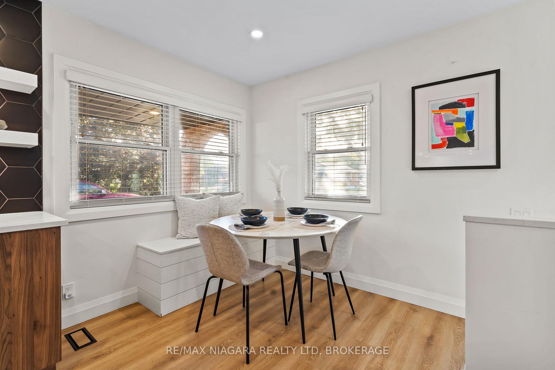 Photo 9 of 38 Stewart Street, Grimsby, Grimsby Beach — HOMEH