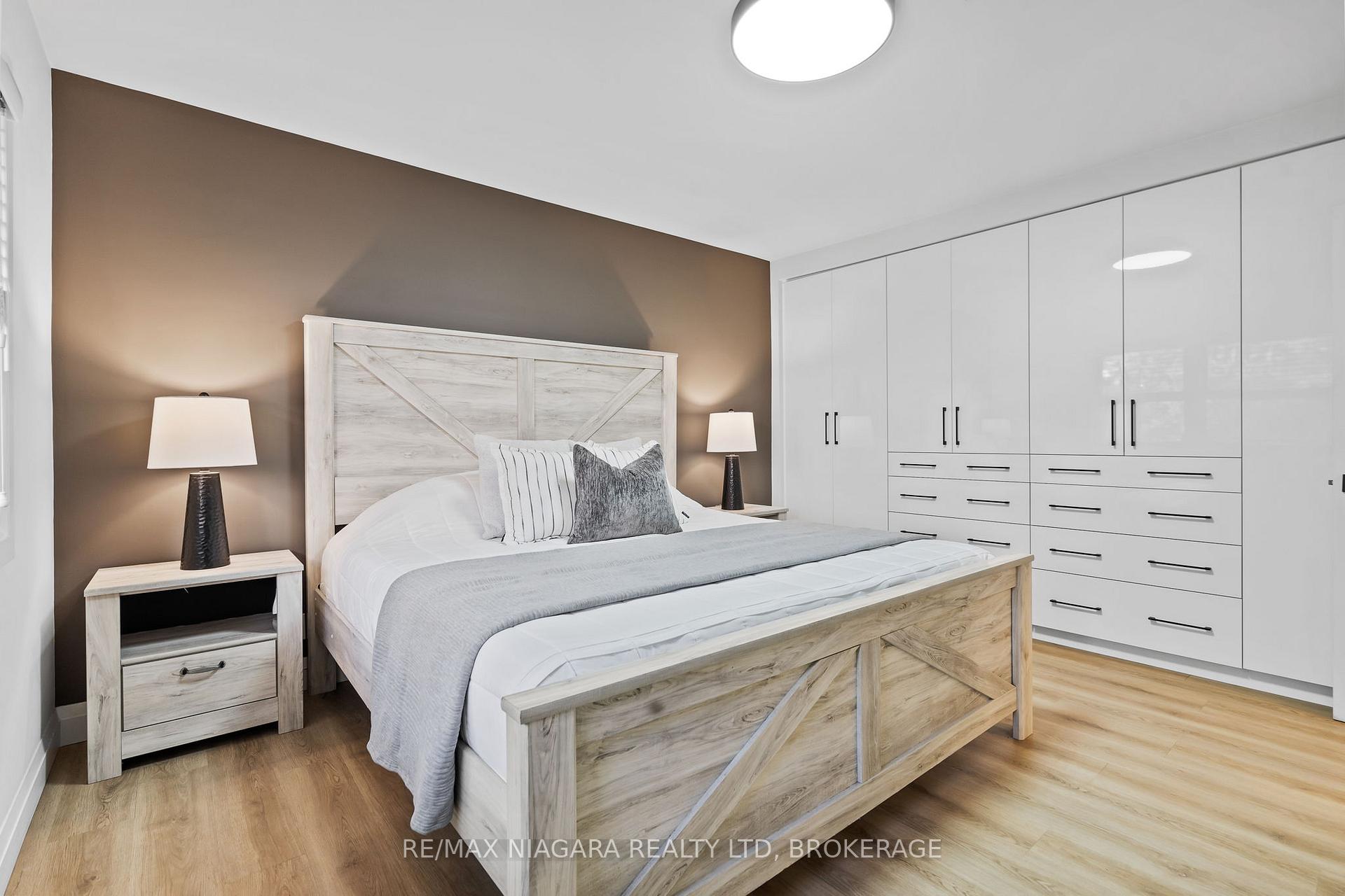 Photo 15 of 38 Stewart Street, Grimsby, Grimsby Beach — HOMEH