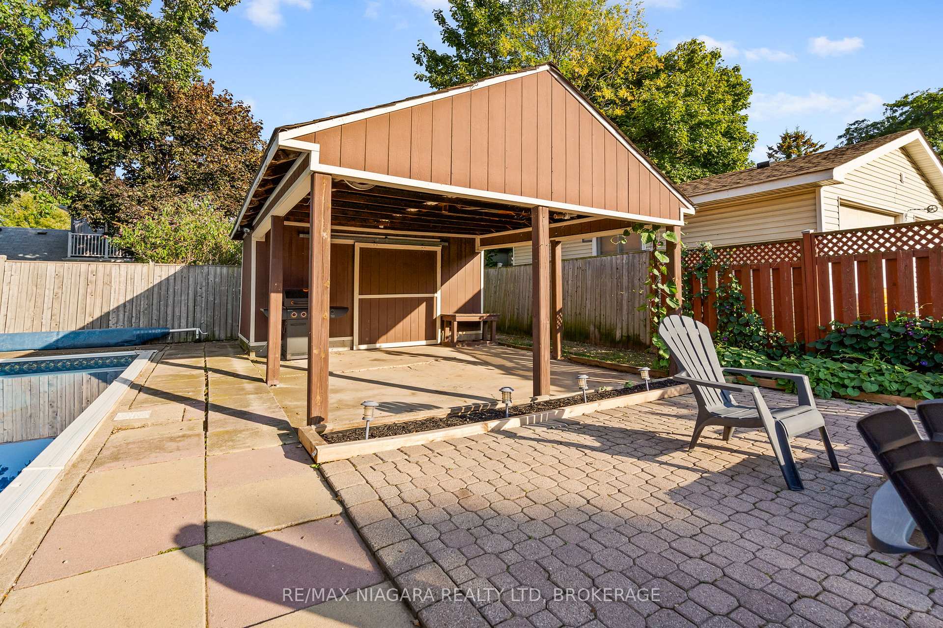 Photo 34 of 38 Stewart Street, Grimsby, Grimsby Beach — HOMEH