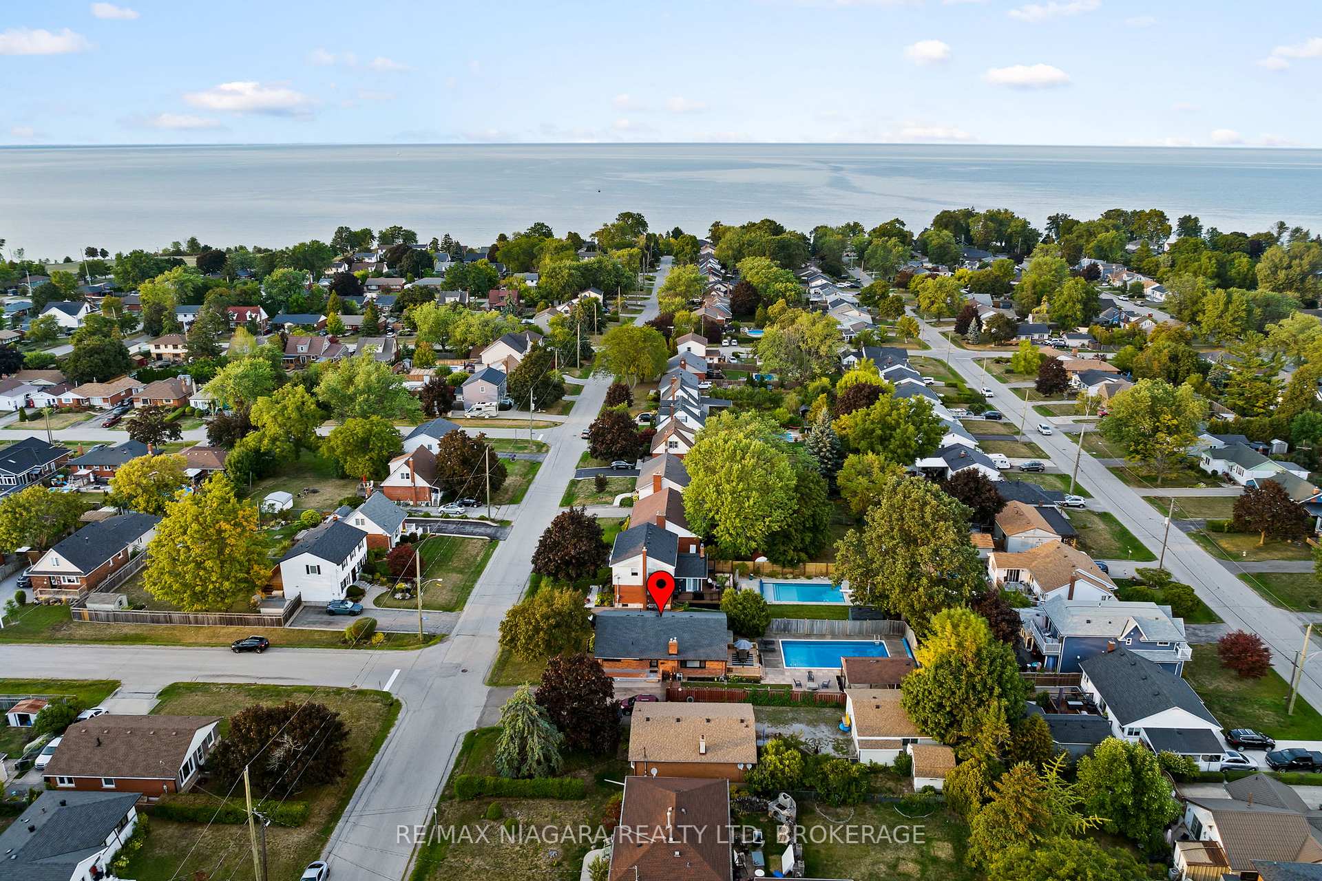 Photo 38 of 38 Stewart Street, Grimsby, Grimsby Beach — HOMEH