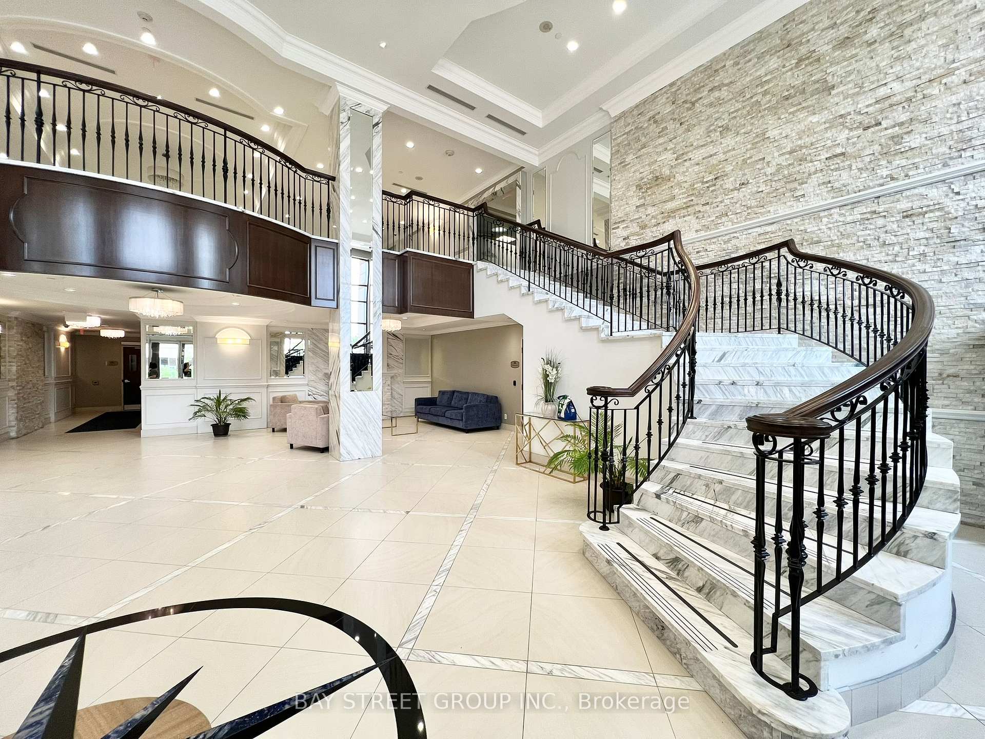 Photo 9 of Unit 1601, 38 Cedarland Drive, Markham, Unionville — HOMEH