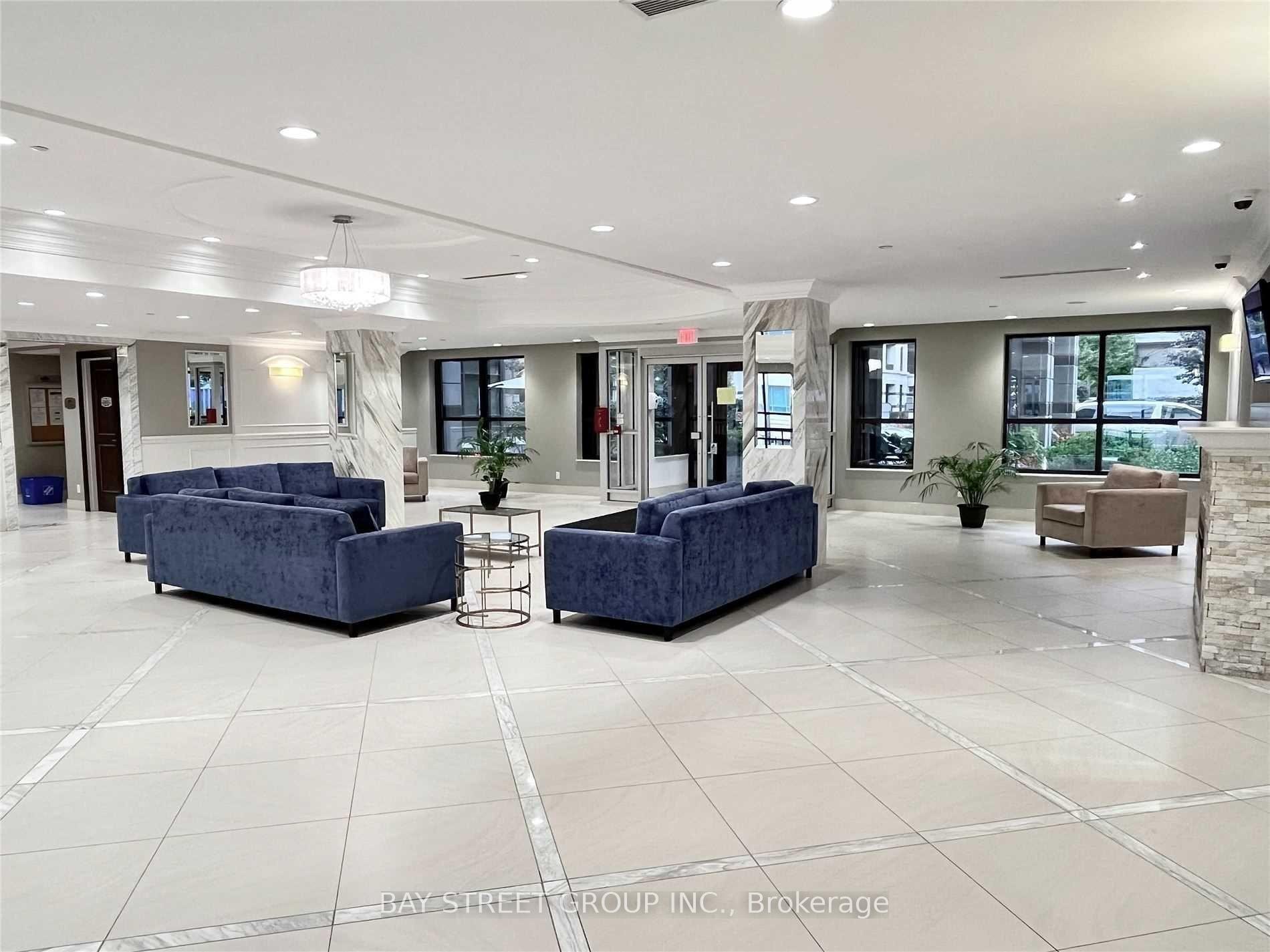 Photo 3 of Unit 1601, 38 Cedarland Drive, Markham, Unionville — HOMEH