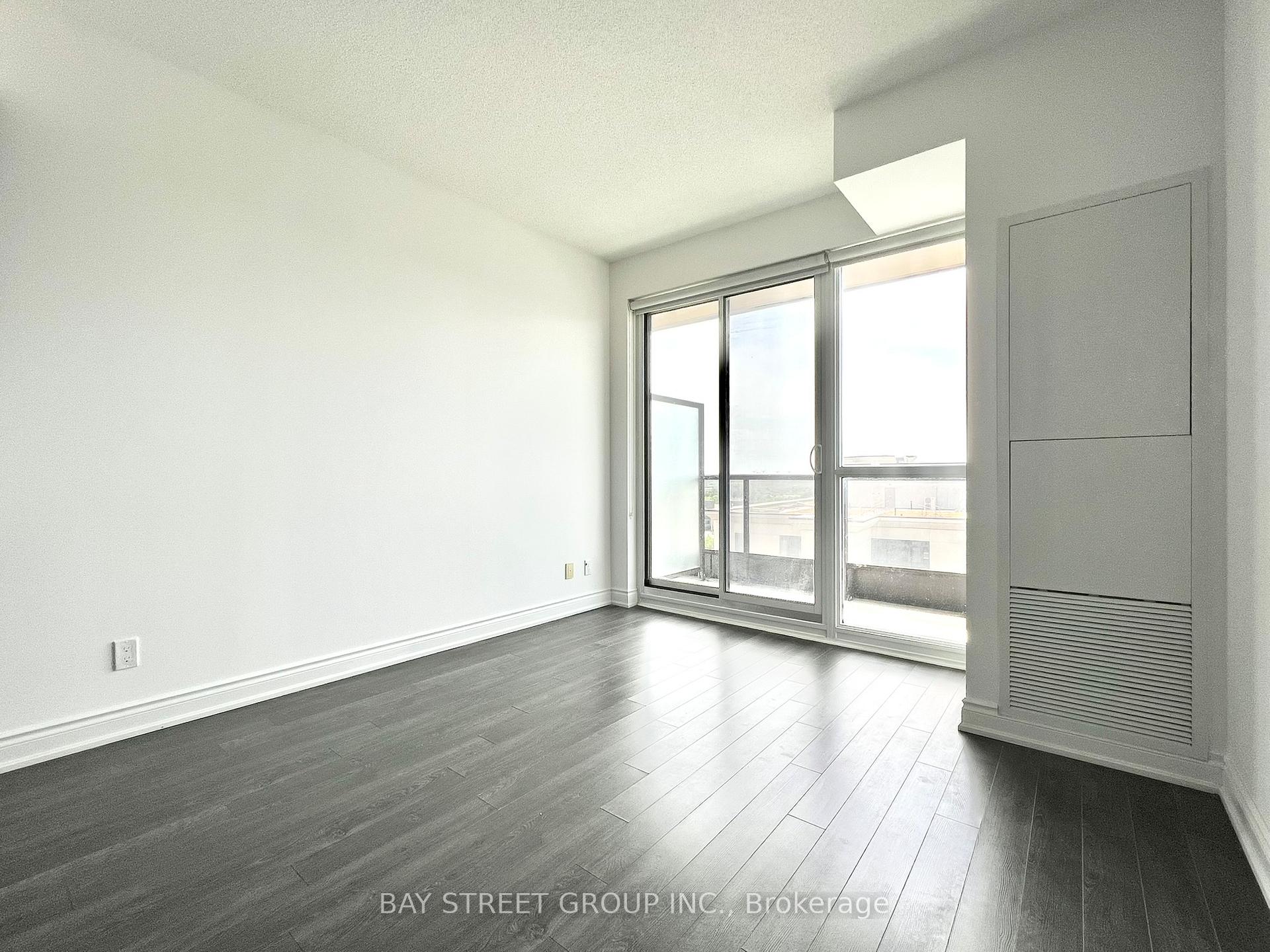 Photo 10 of Unit 1601, 38 Cedarland Drive, Markham, Unionville — HOMEH