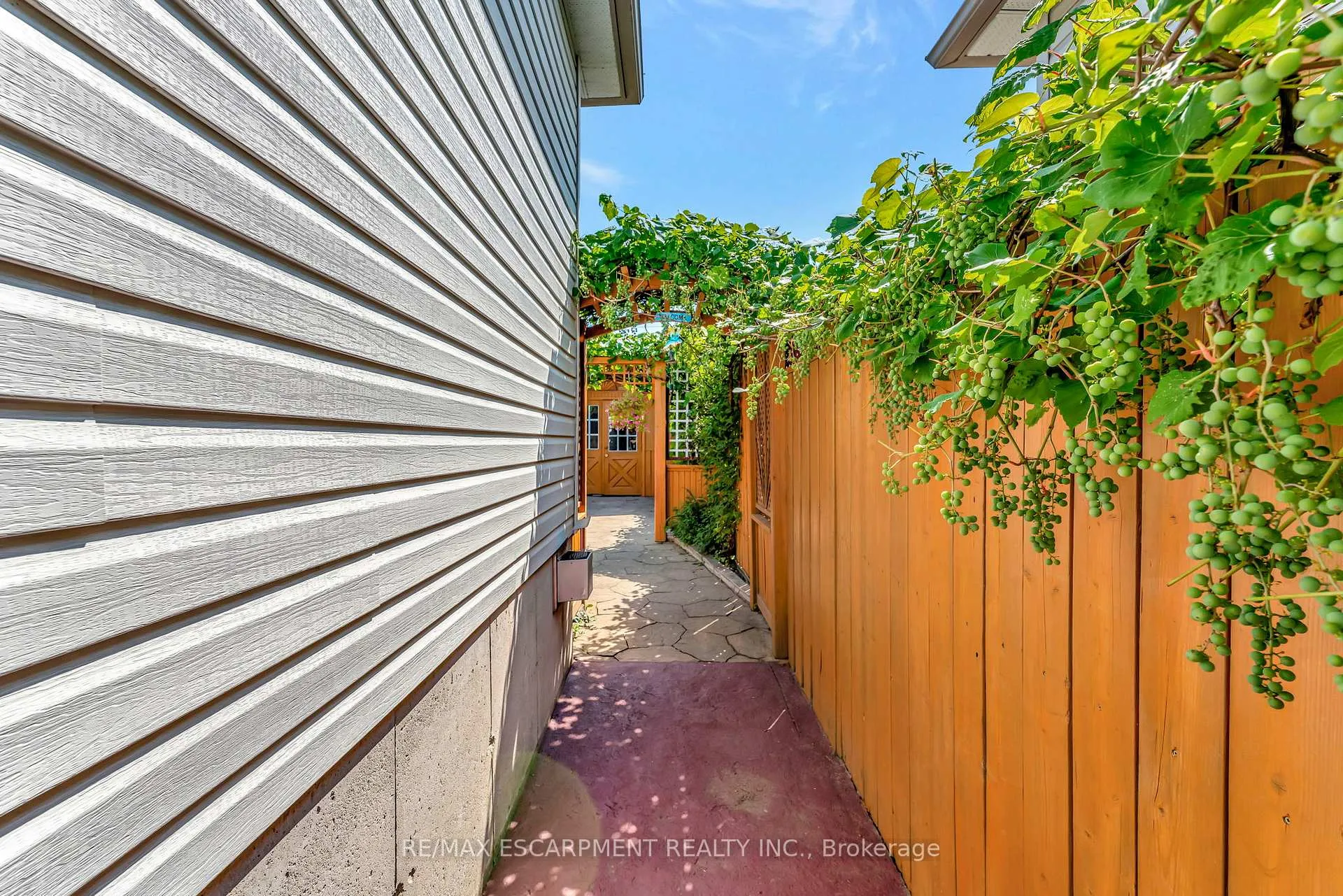 Photo 24 of 39 Marilyn Court, Hamilton, Ryckmans — HOMEH