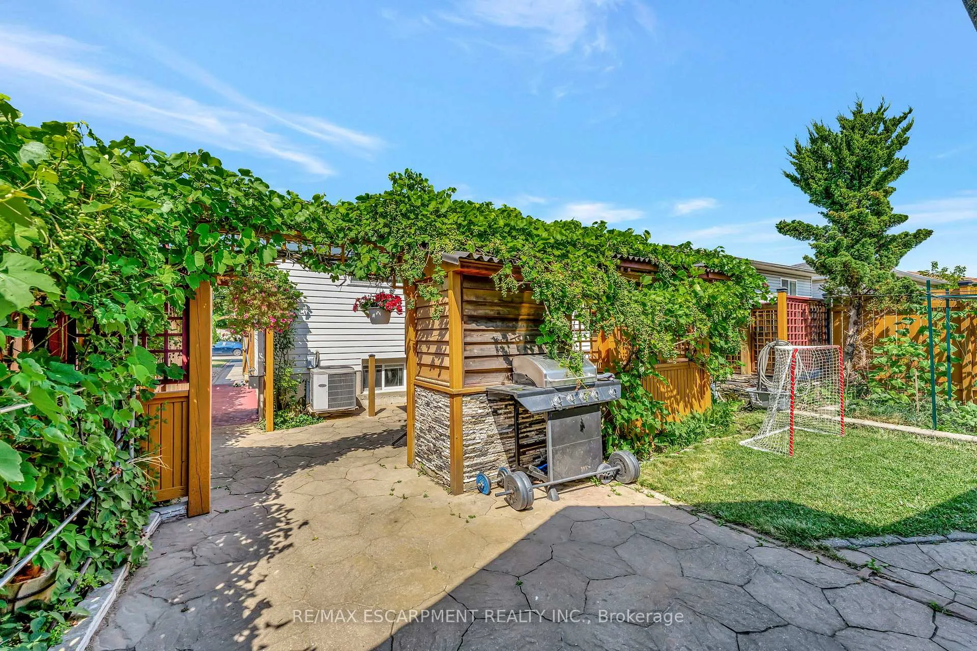 Photo 30 of 39 Marilyn Court, Hamilton, Ryckmans — HOMEH
