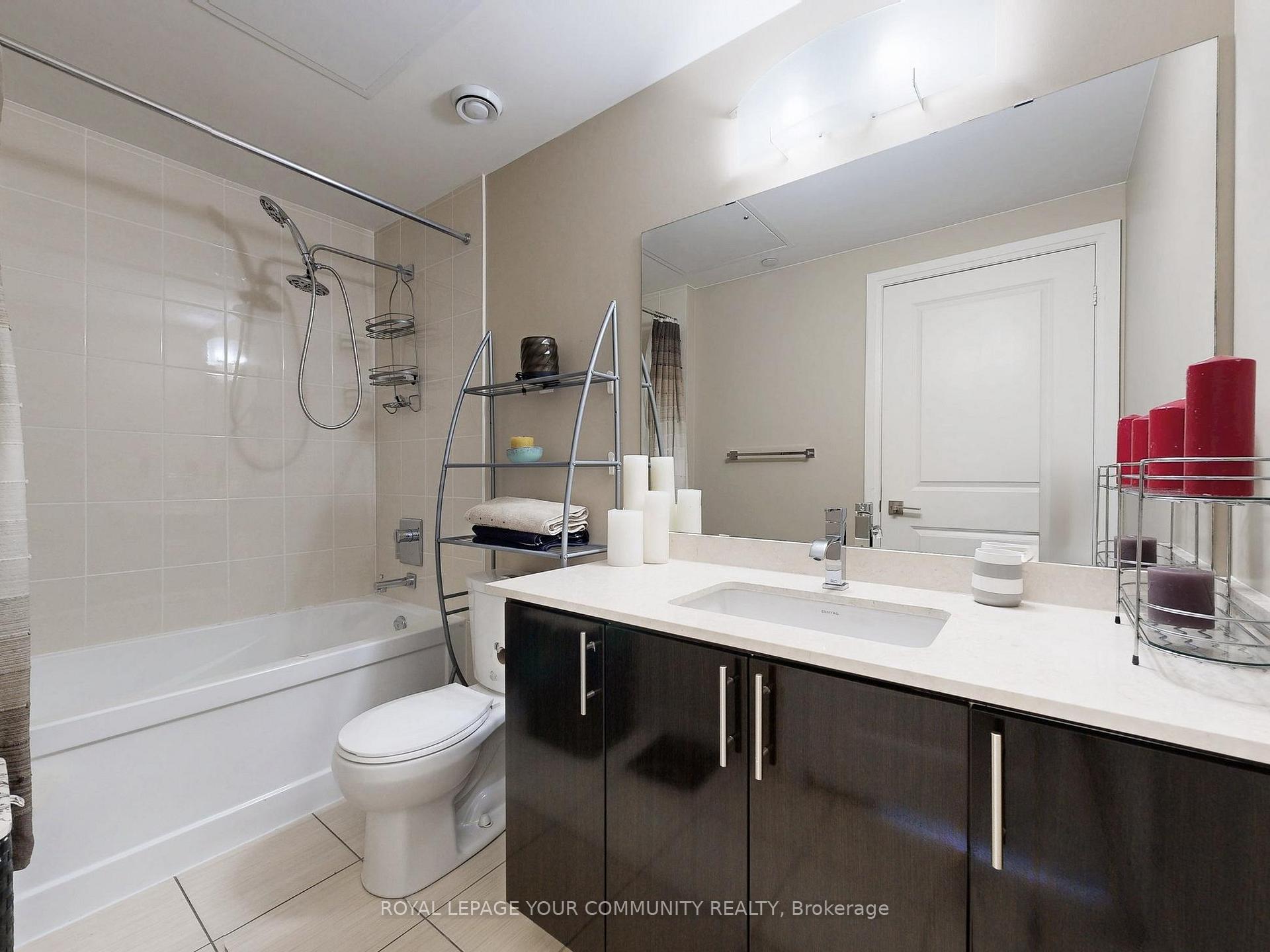 Photo 25 of Unit 309, 7171 Yonge Street, Markham, Thornhill — HOMEH