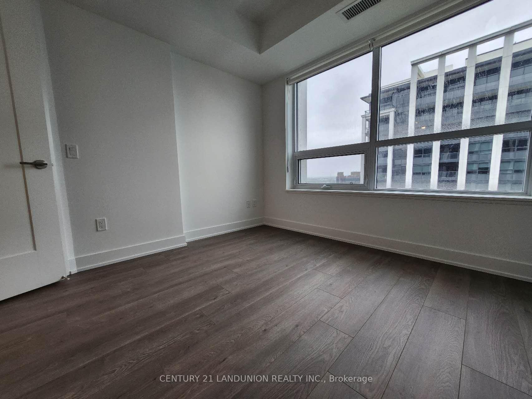Photo 12 of Unit 1701, 8 Cedarland Drive, Markham, Unionville — HOMEH