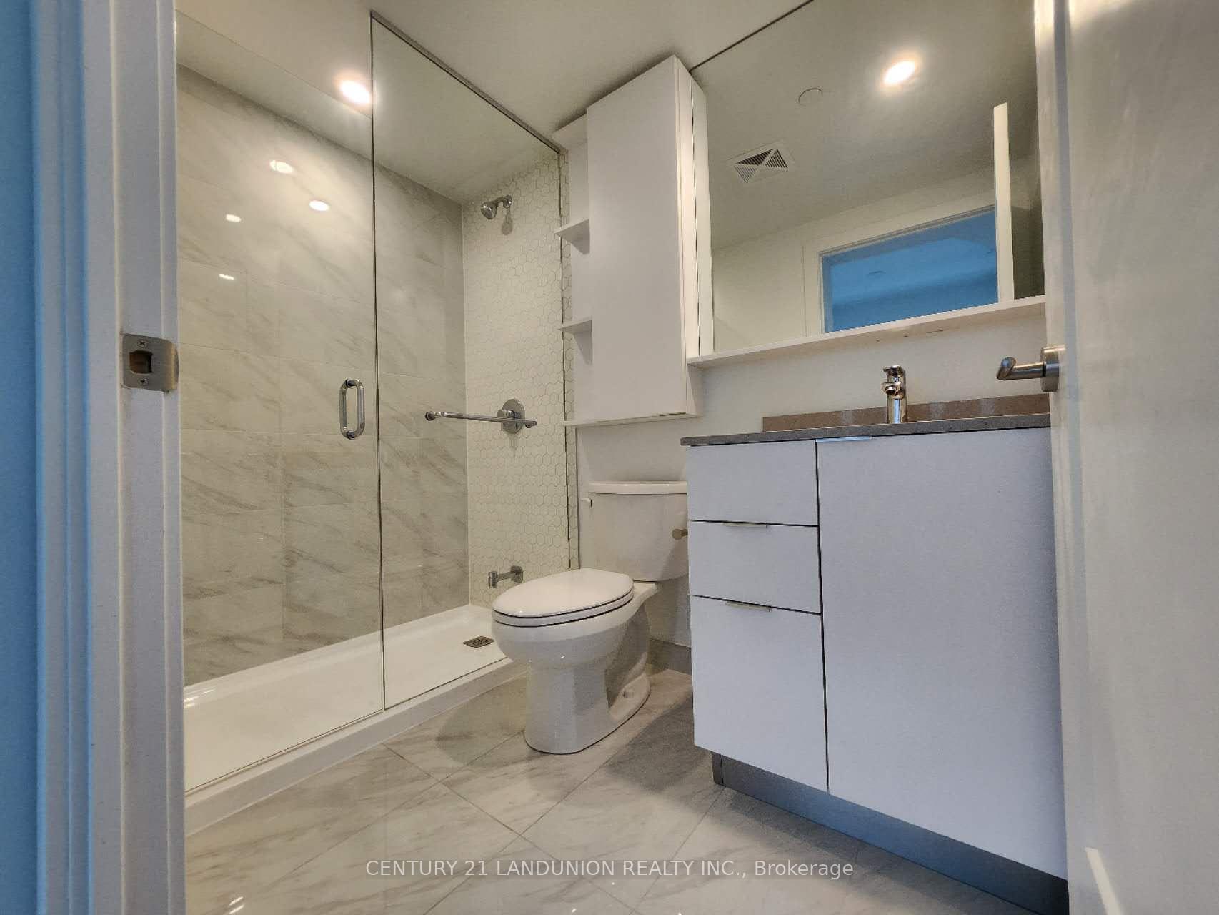 Photo 16 of Unit 1701, 8 Cedarland Drive, Markham, Unionville — HOMEH