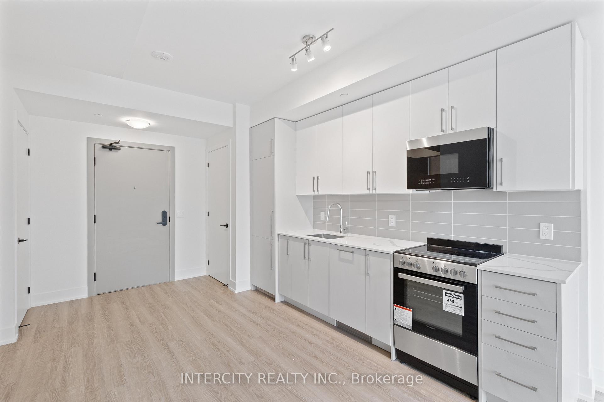 Photo 7 of Unit 228, 2075 King Road, King, King City — HOMEH