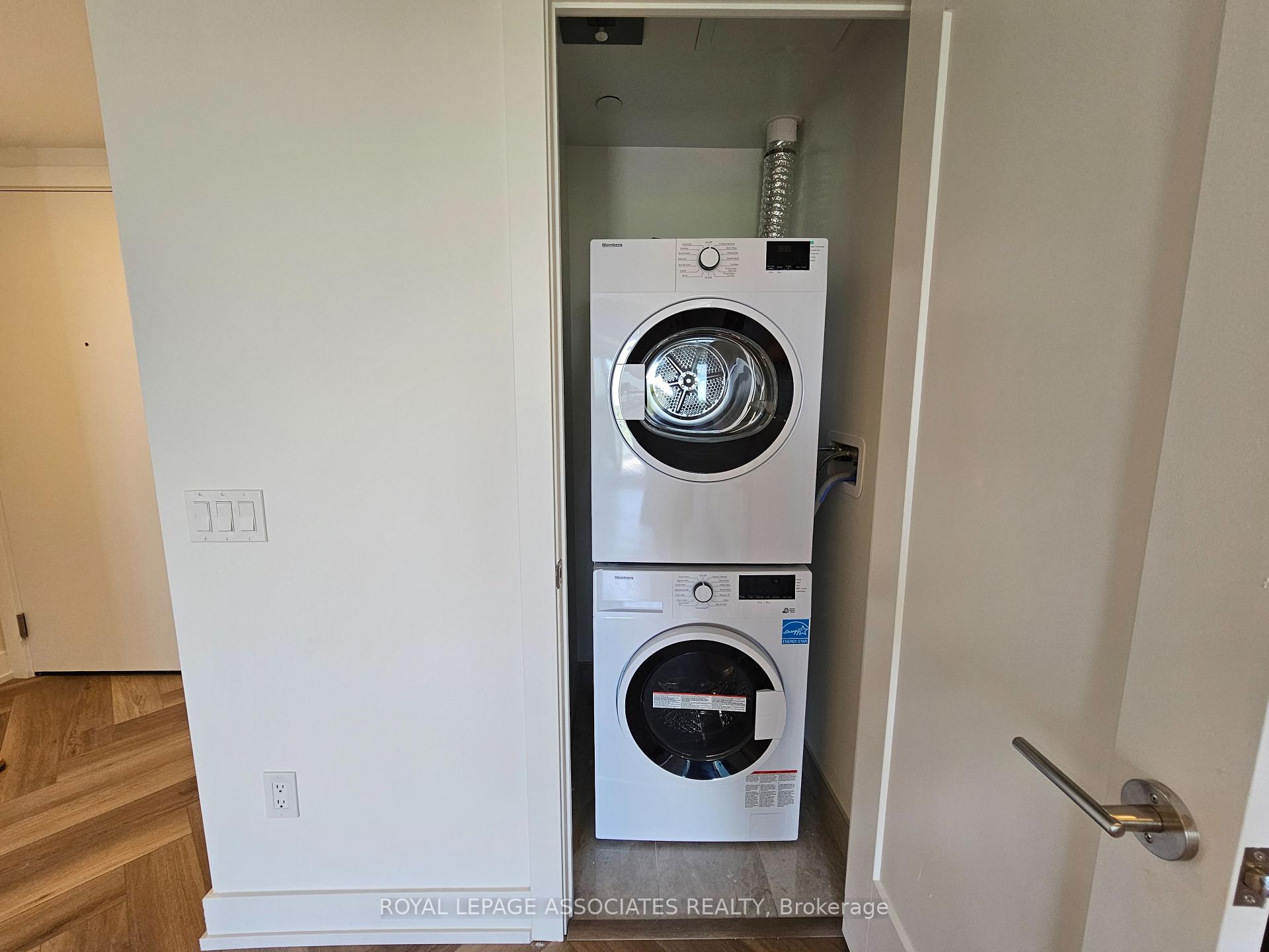 Photo 9 of Unit 717, 8 Cedarland Drive N, Markham, Unionville — HOMEH