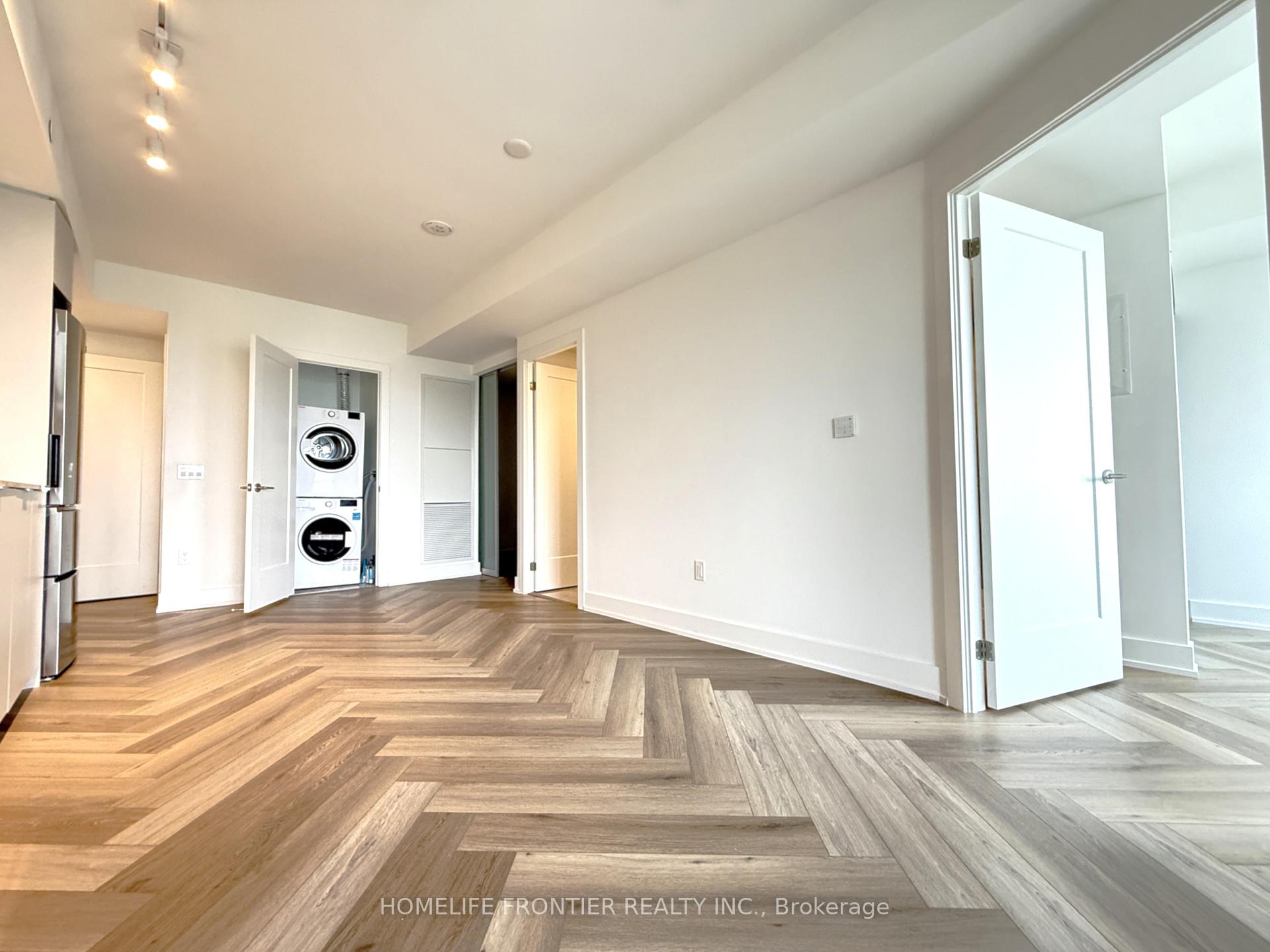 Photo 4 of Unit 1806, 8 Cedarland Drive, Markham, Unionville — HOMEH