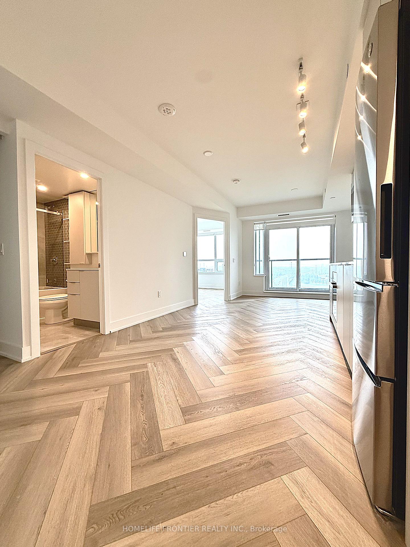 Photo 17 of Unit 1806, 8 Cedarland Drive, Markham, Unionville — HOMEH