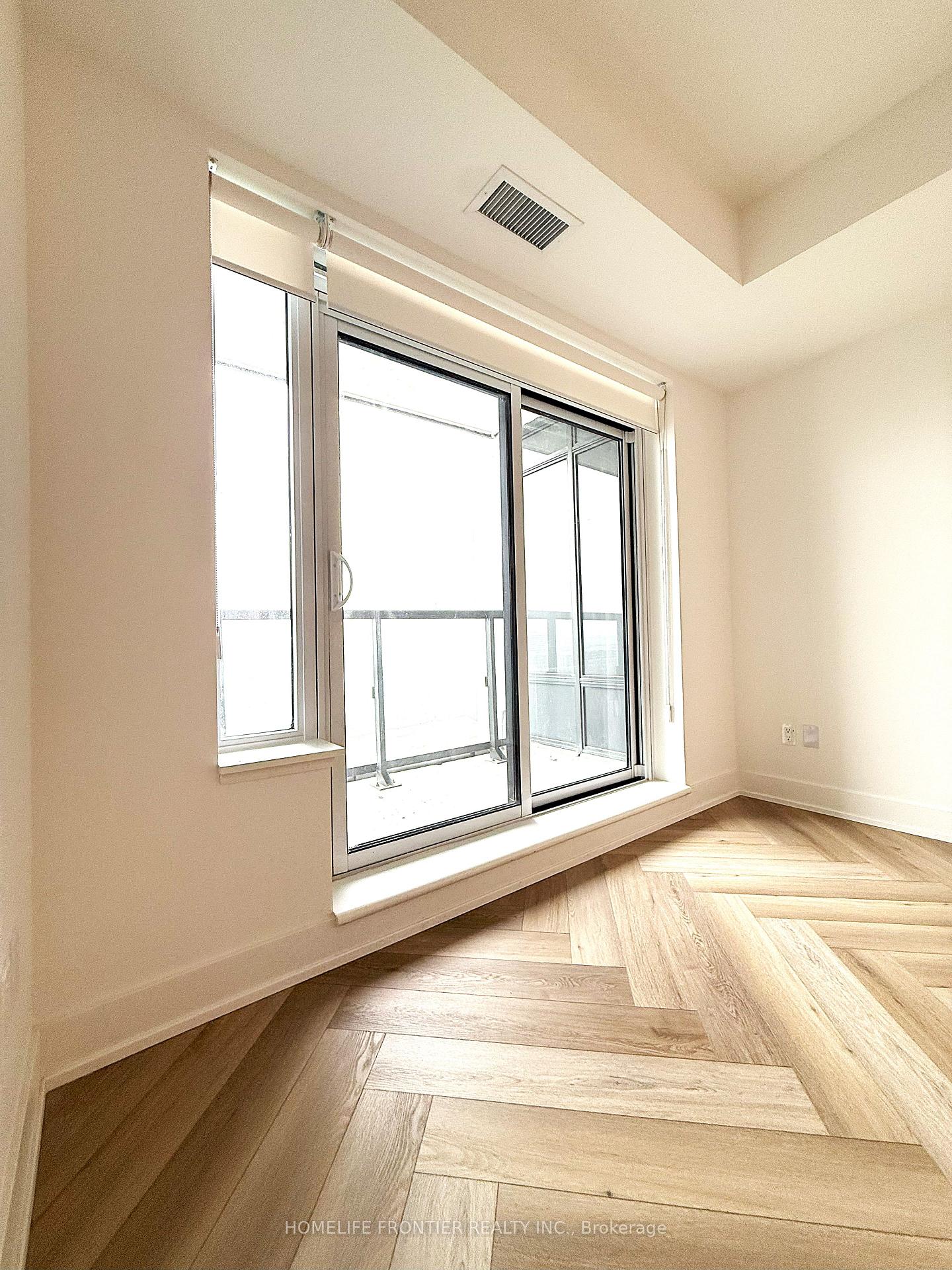 Photo 13 of Unit 1806, 8 Cedarland Drive, Markham, Unionville — HOMEH