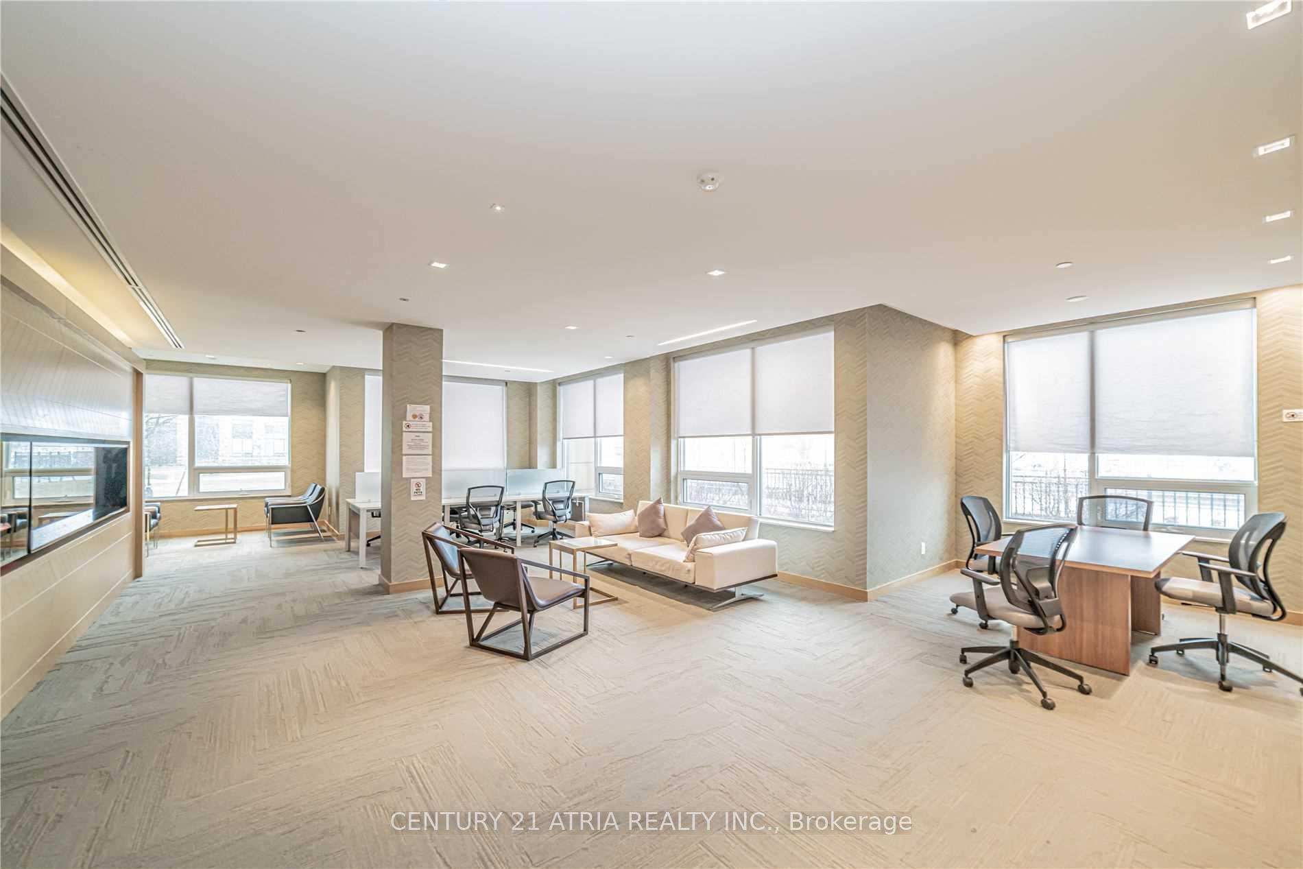 Photo 5 of Unit 807, 18 Uptown Drive, Markham, Unionville — HOMEH