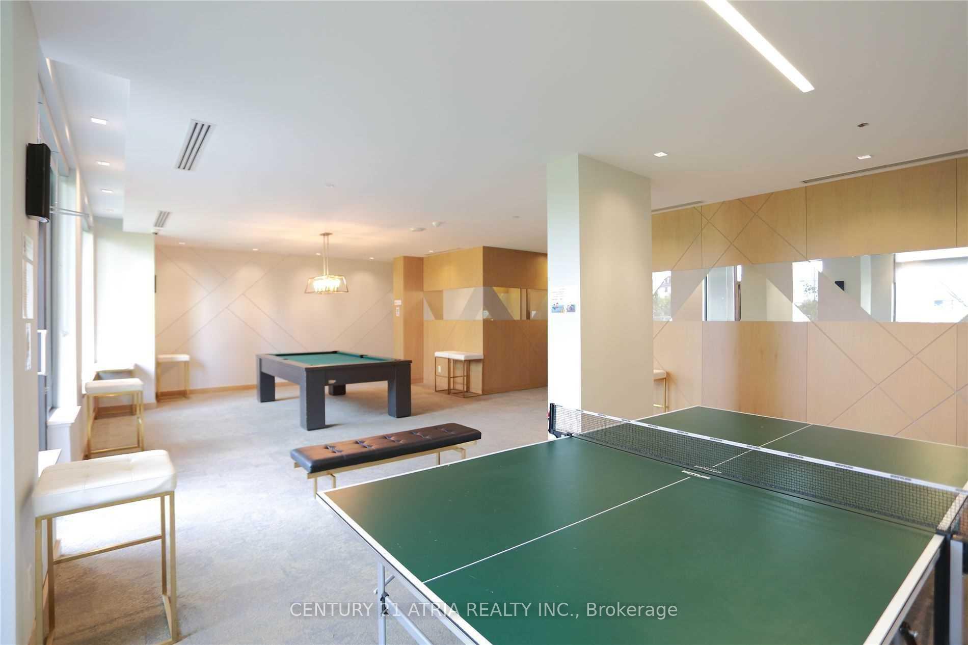 Photo 4 of Unit 807, 18 Uptown Drive, Markham, Unionville — HOMEH