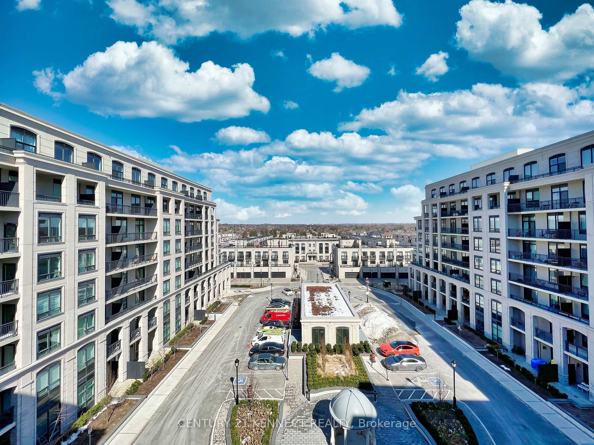 Front of Unit 307W, 268 Buchanan Drive