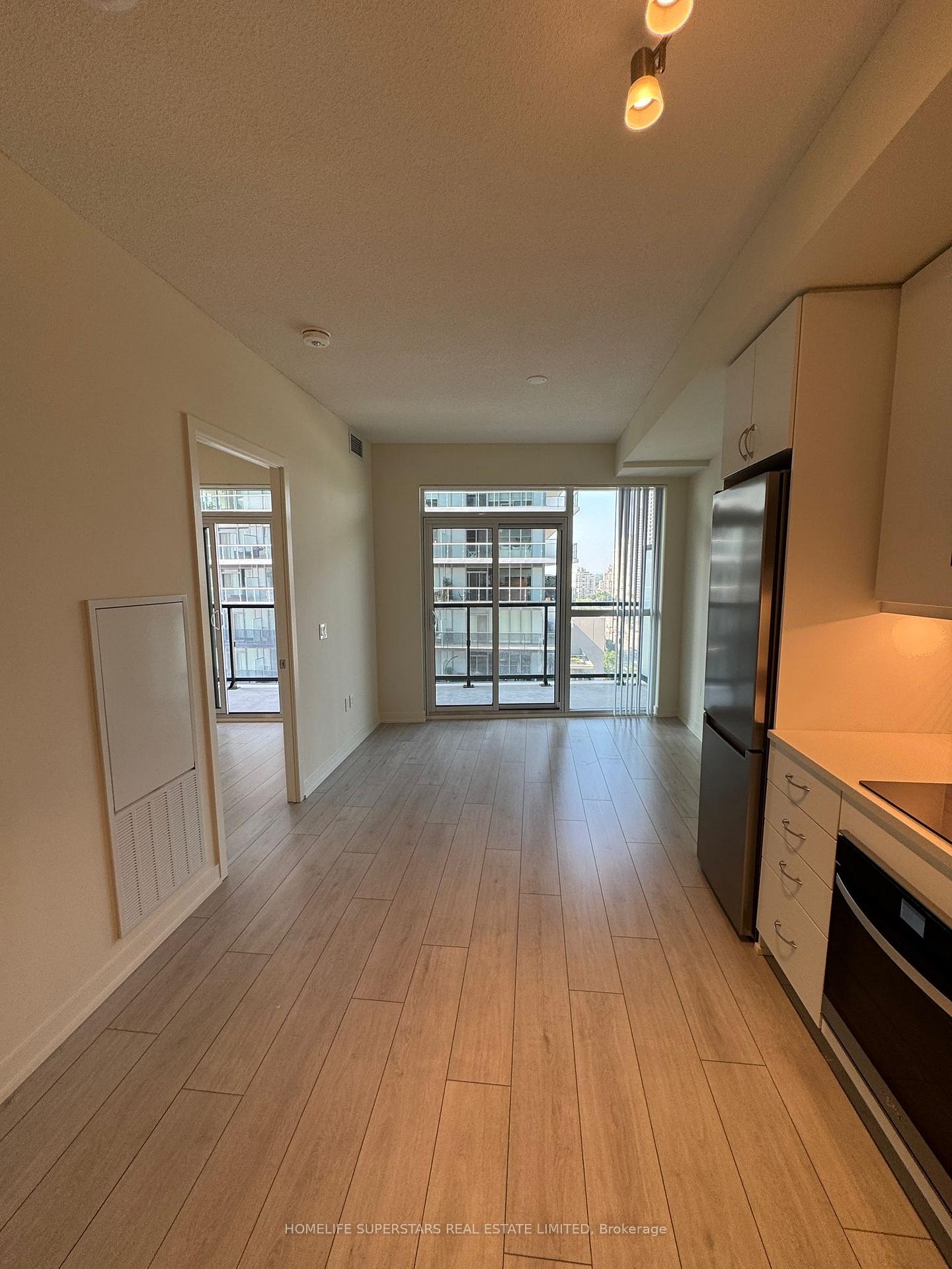 Front of Unit 1606, 38 annie craig Drive