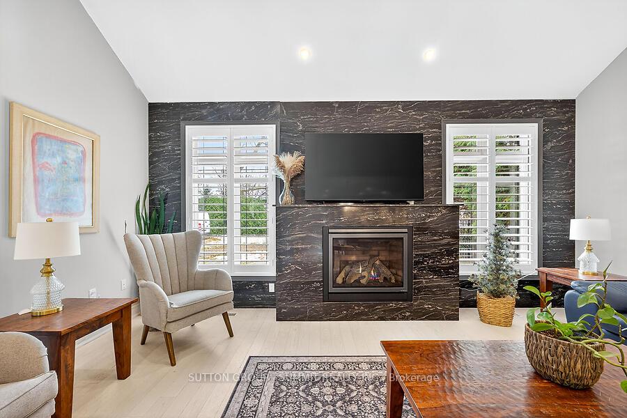 Photo 7 of 153 Blair Lane, Hamilton, Ancaster — HOMEH