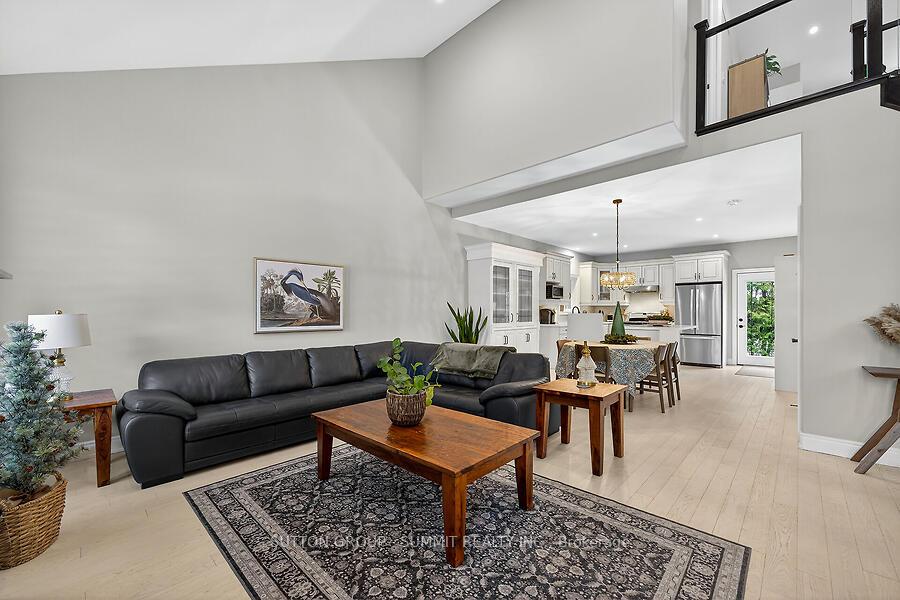 Photo 8 of 153 Blair Lane, Hamilton, Ancaster — HOMEH