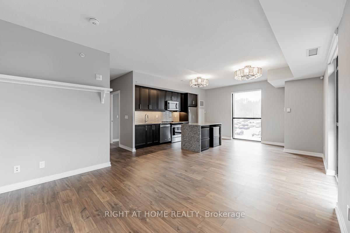 Photo 3 of Unit 215, 50 Ann Street, Caledon, Bolton West — HOMEH