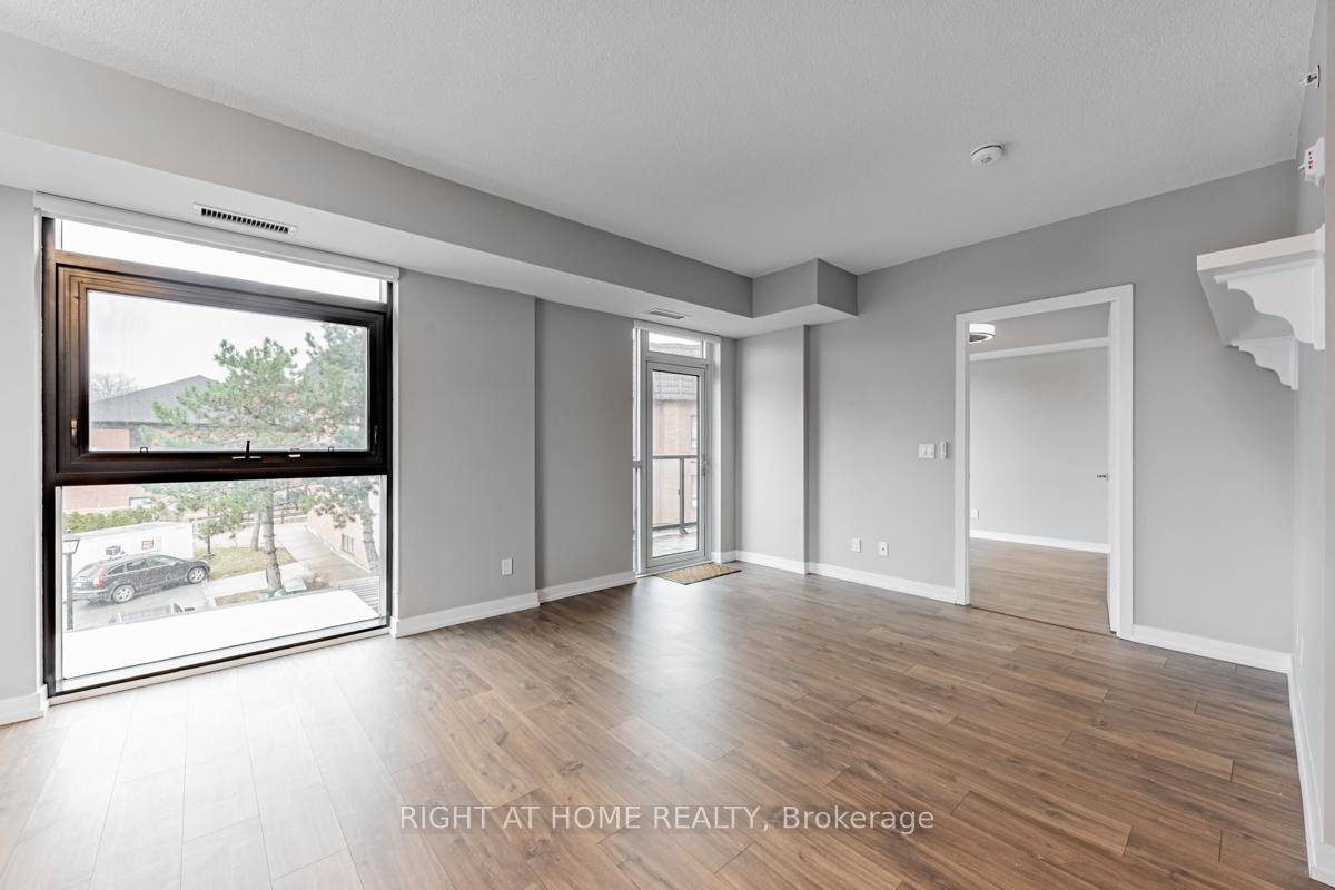 Photo 5 of Unit 215, 50 Ann Street, Caledon, Bolton West — HOMEH