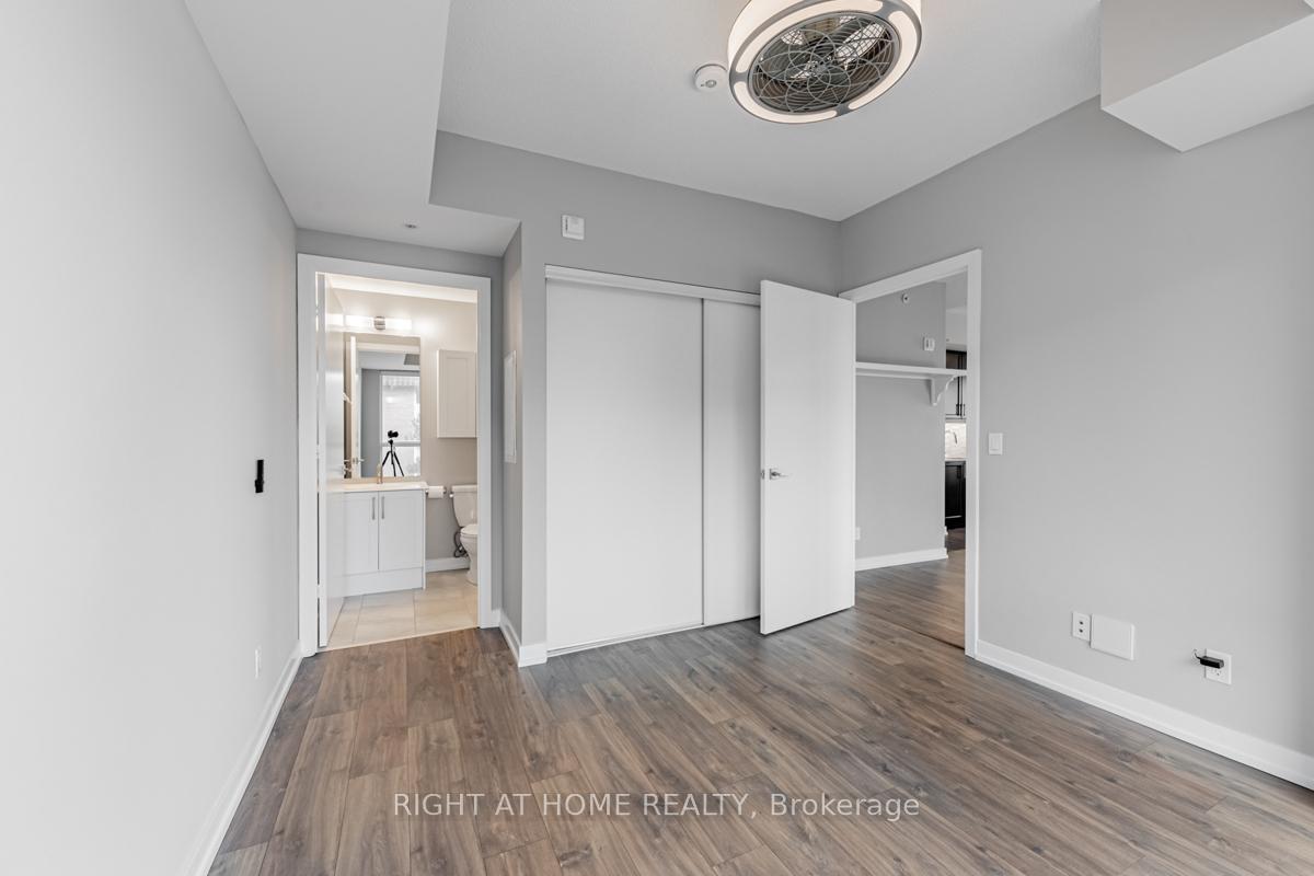 Photo 18 of Unit 215, 50 Ann Street, Caledon, Bolton West — HOMEH
